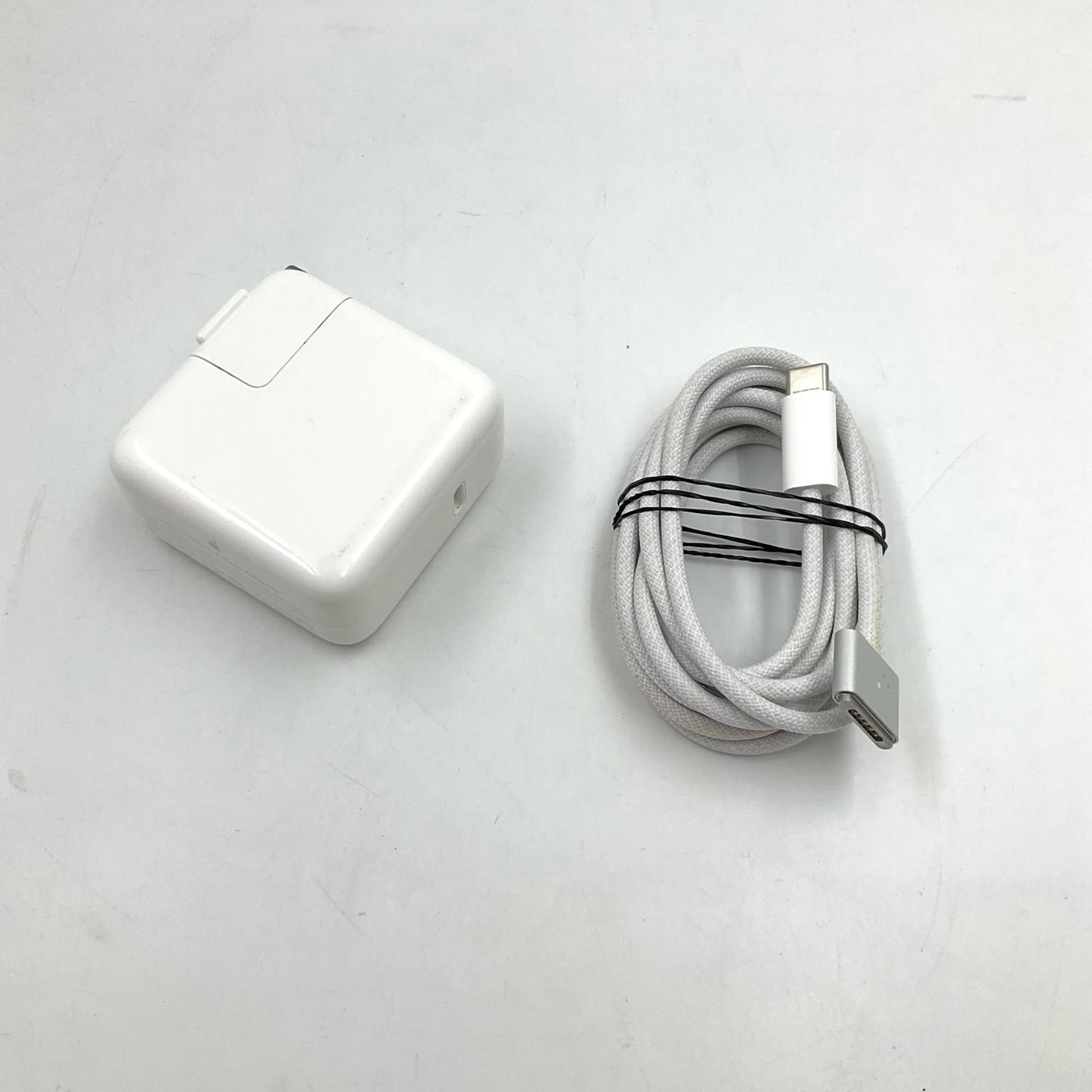 【全額返金保証】【最速発送】Apple MacBook Air 13インチ 2024 M3 8GB 256GB シルバー 100% 動作確認済