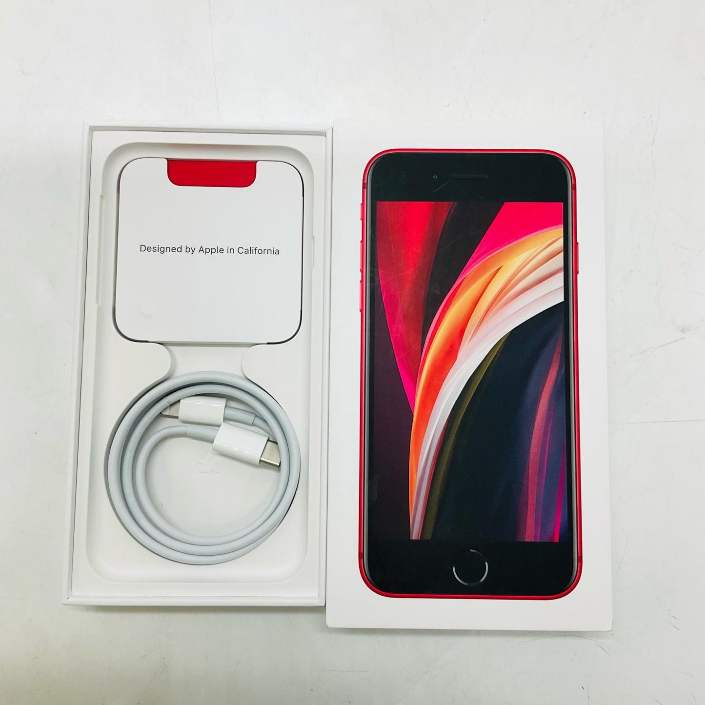 【全額返金保証】【最速発送】Apple iPhone iPhone SE(第2世代) 256GB (PRODUCT)RED SIMフリー 白ロム 動作確認済 74%