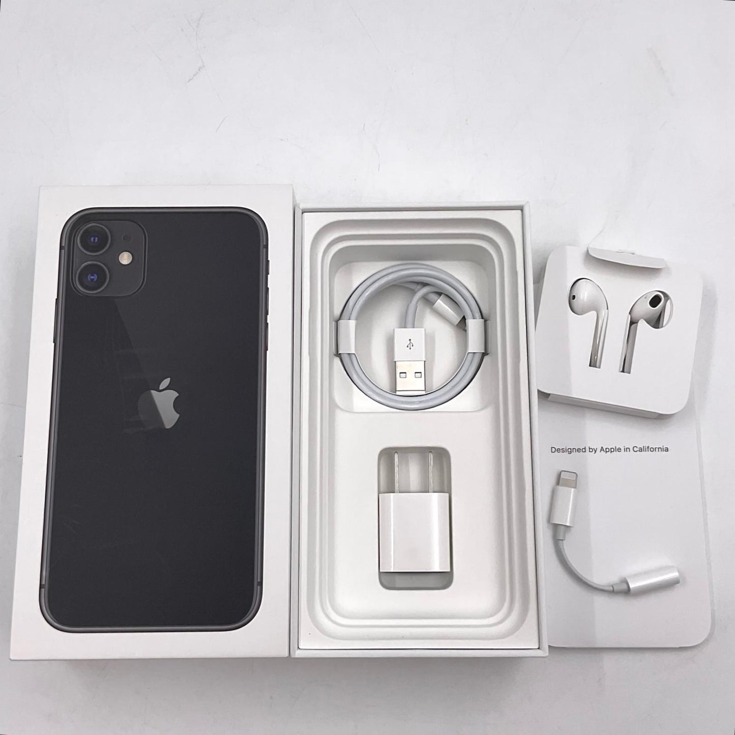 【全額返金保証】【最速発送】Apple iPhone iPhone 11 64GB ブラック au 白ロム 動作確認済 73%