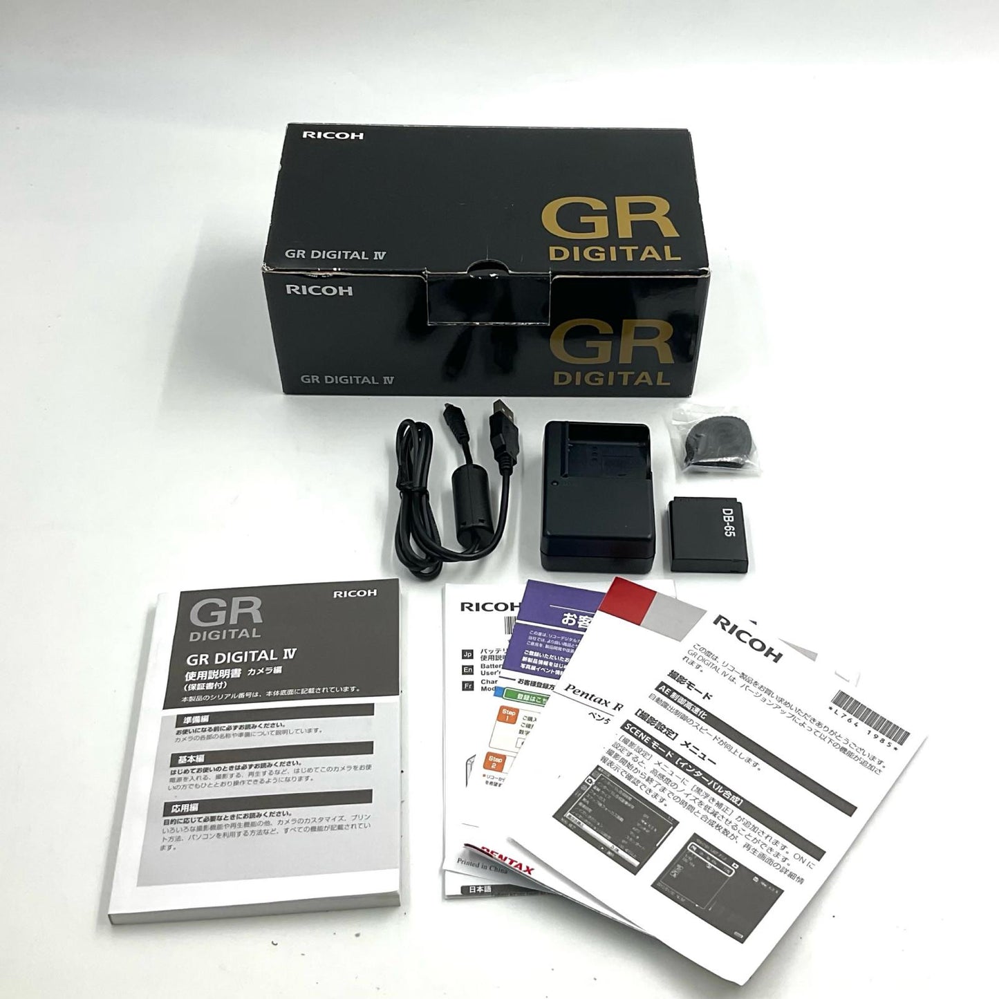 【全額返金保証】【最速発送】RICOH コンパクトデジタルカメラ GR DIGITAL IV 美品 動作確認済