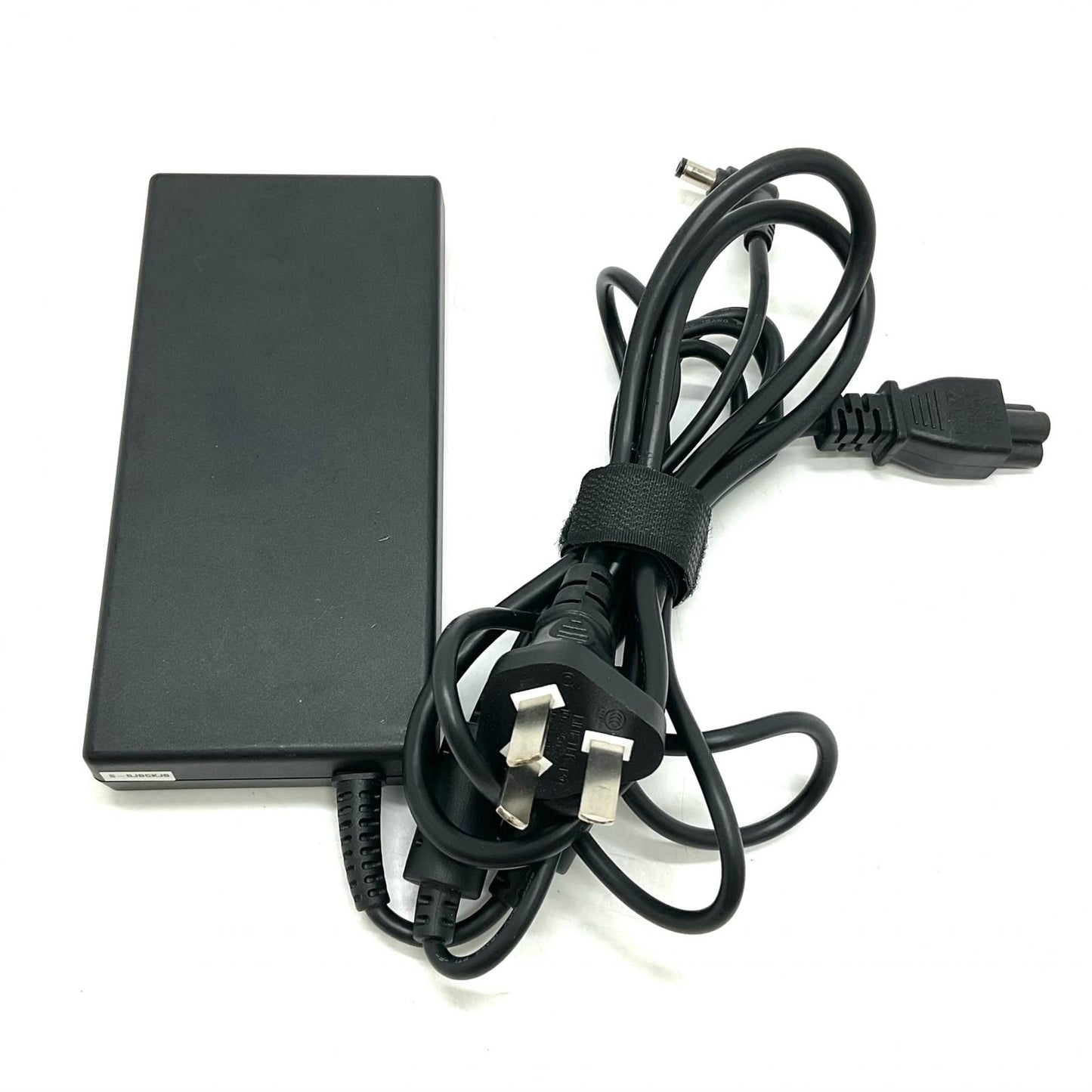 【最速発送】HASEE 神舟 CV15S 13th Gen Intel(R) Core(TM) i7-13700H 32GB M.2 SSD 512GB SSD 1TB NVIDIA GeForce RT 4070 Laptop GPU 74.4%【難有】