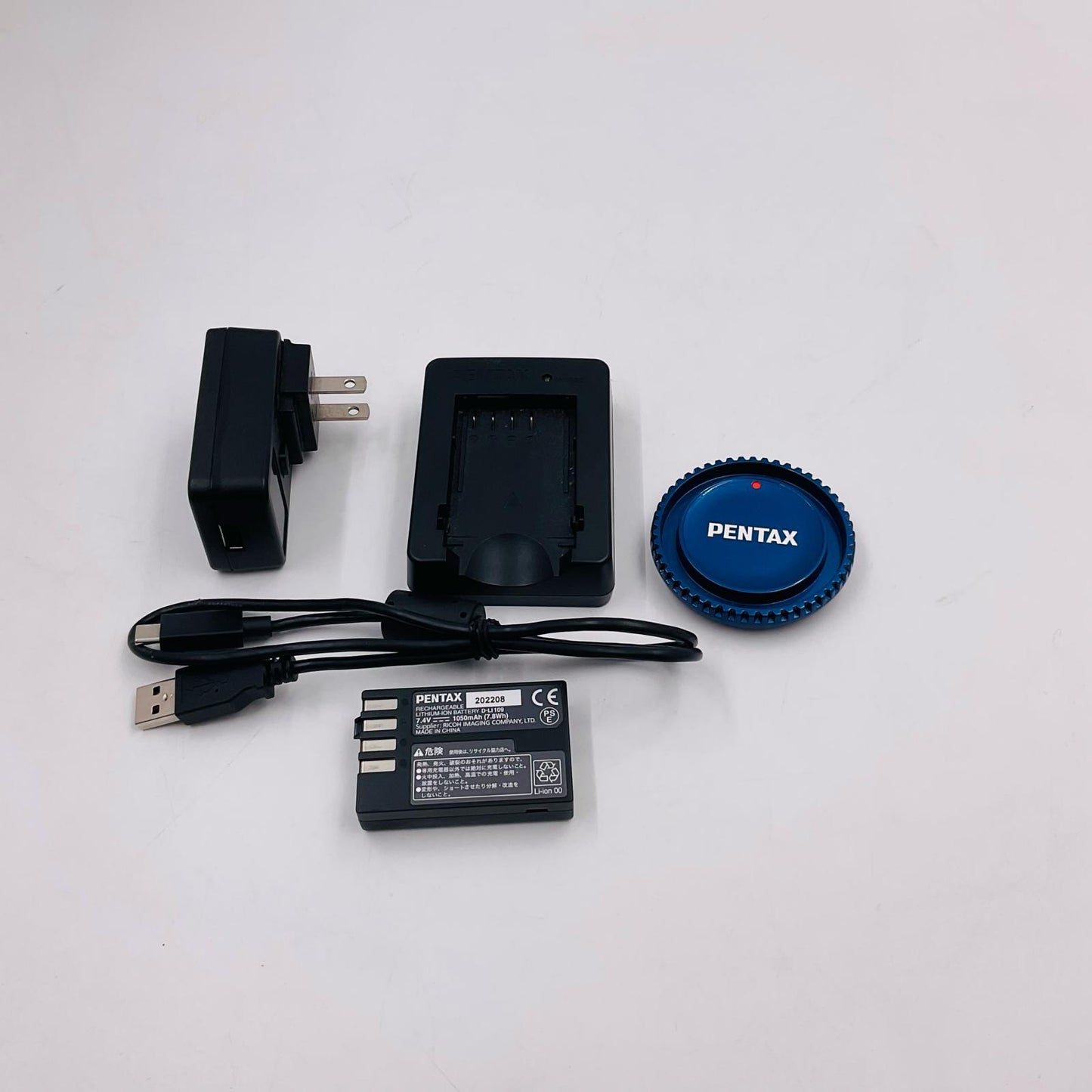 【全額返金保証】【最速発送】PENTAX デジタル一眼 KF ボディ クリスタルブルー 美品 動作確認済
