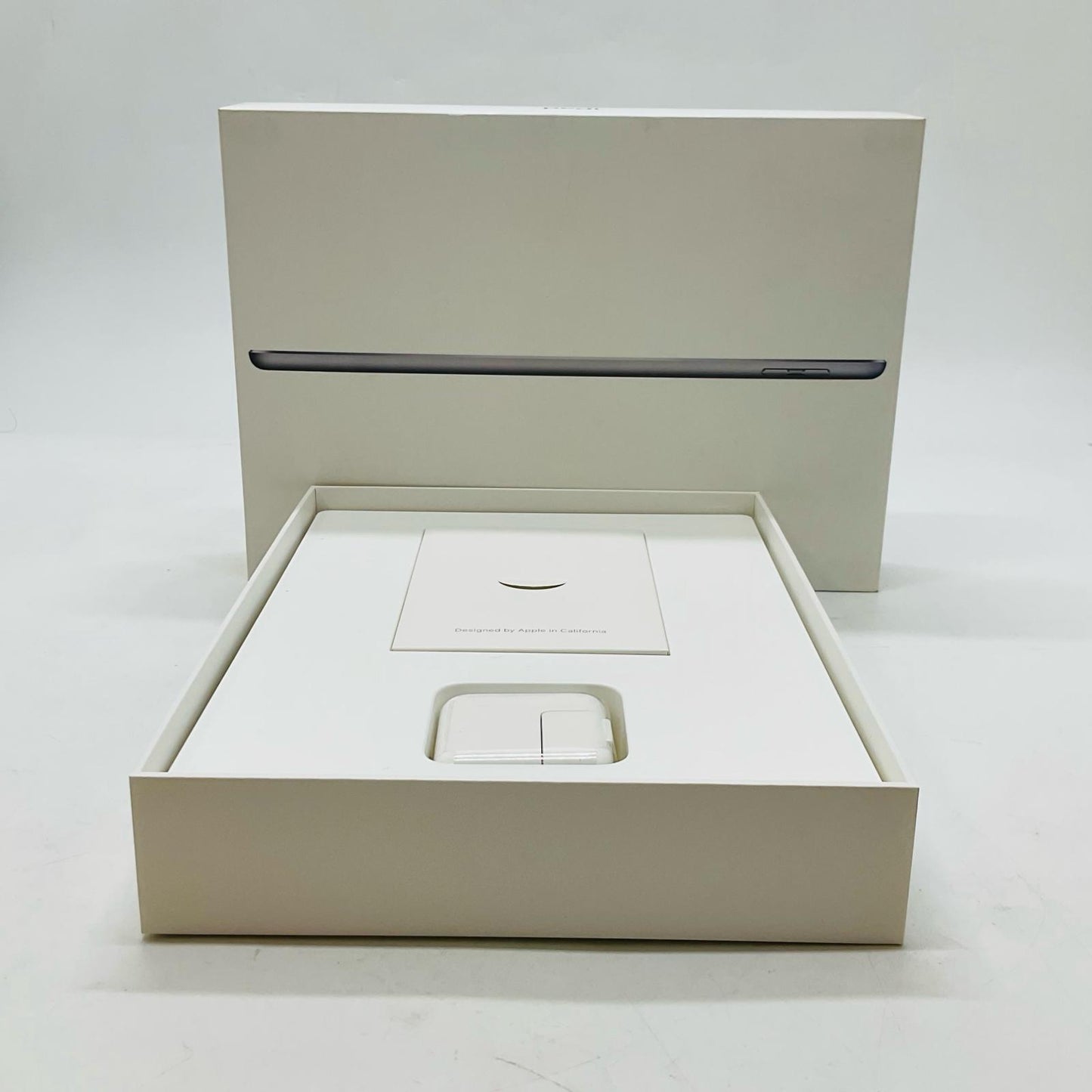 【全額返金保証】【最速発送】Apple iPad iPad 9.7インチ 第5世代 128GB スペースグレイ Wi-Fi 美品 動作確認済