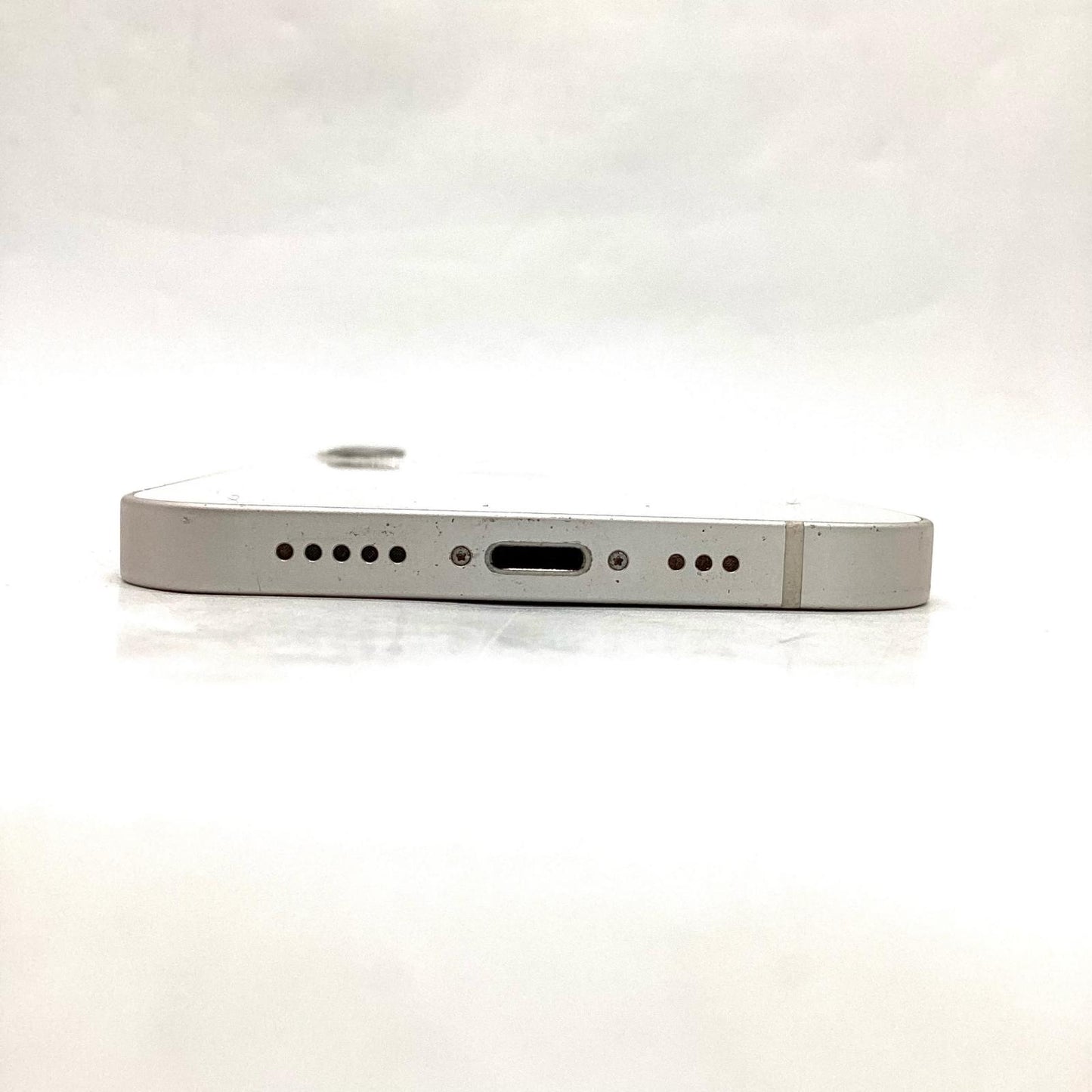 【最速発送】Apple iPhone iPhone 12 64GB ホワイト docomo 白ロム【難有】 76%