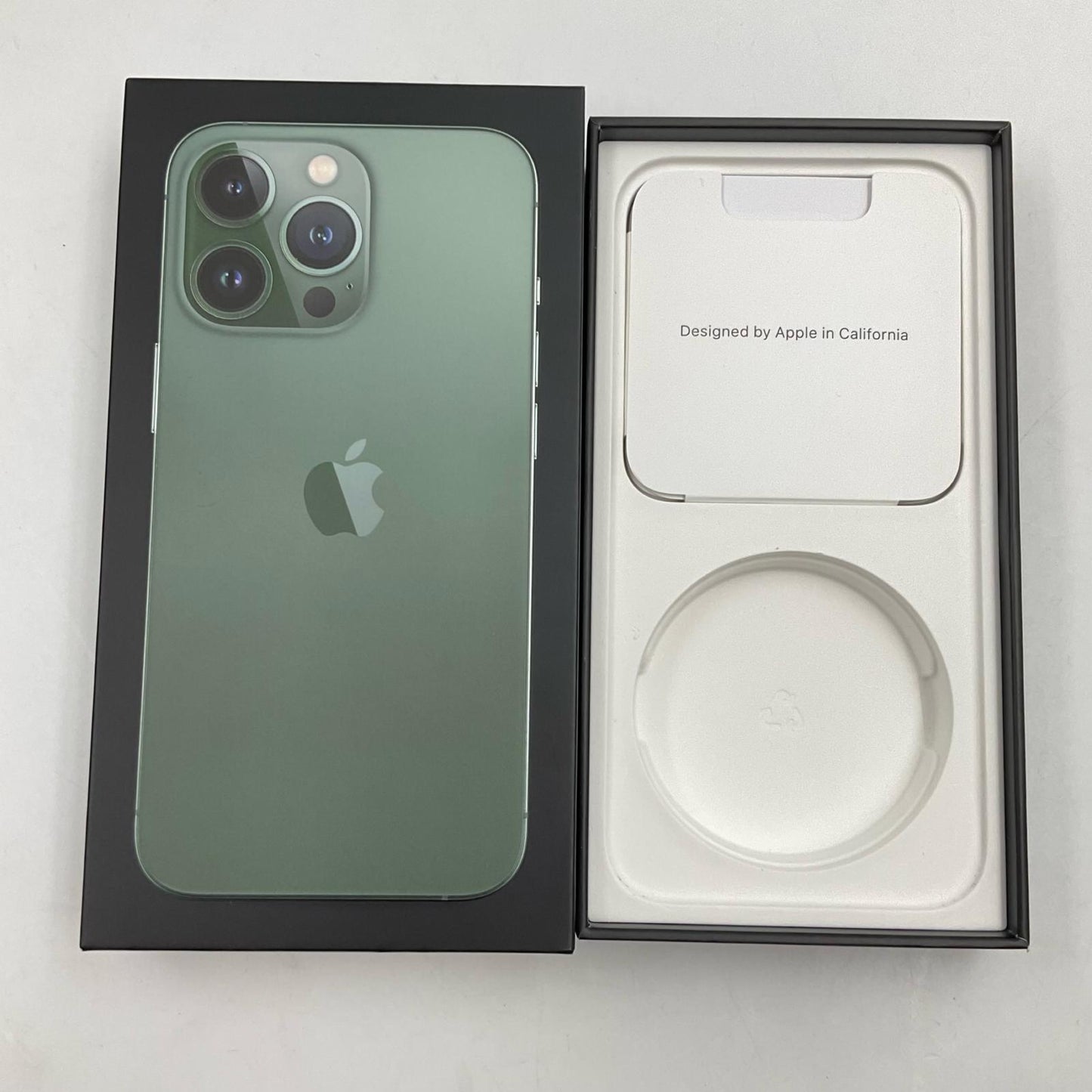 【最速発送】Apple iPhone iPhone 13 Pro 256GB アルパイングリーン docomo 白ロム【難有】 75%