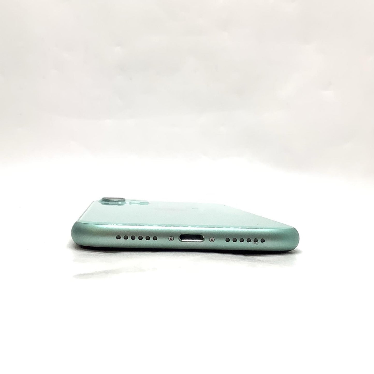 【全額返金保証】【最速発送】Apple iPhone iPhone 11 64GB グリーン Softbank SIMフリー 白ロム 動作確認済 79%
