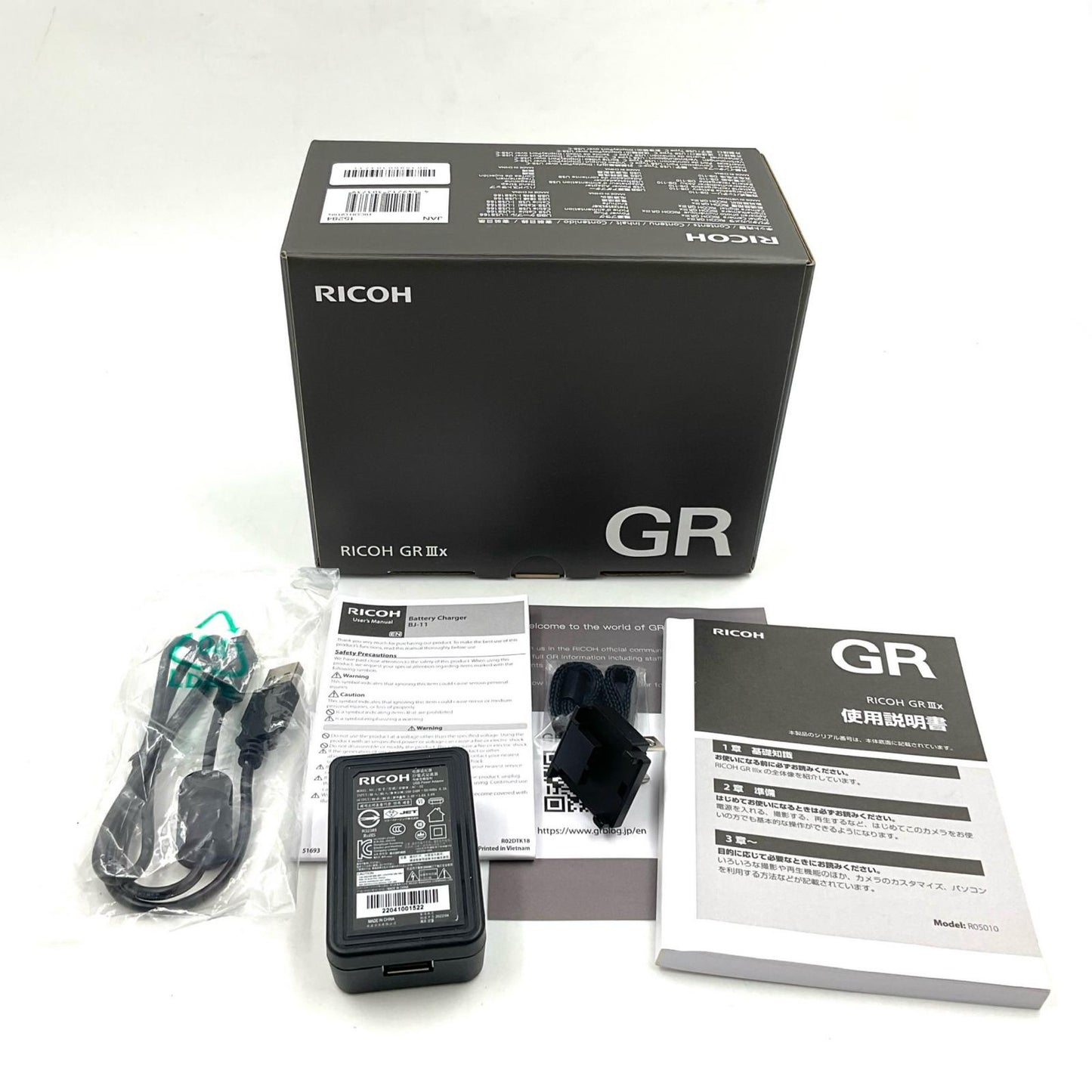 【全額返金保証】【最速発送】RICOH コンパクトデジタルカメラ GR IIIx 美品 動作確認済