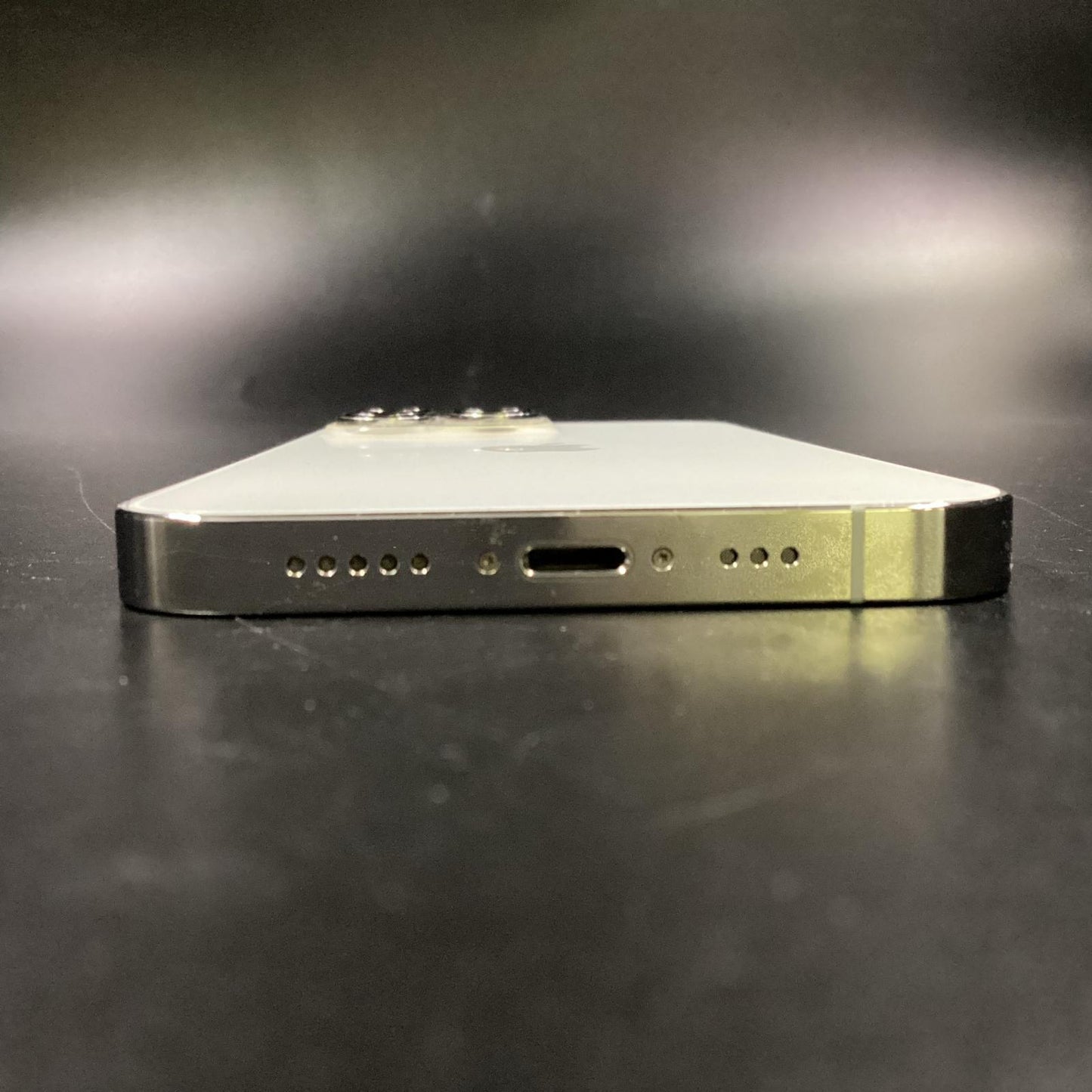 【全額返金保証】【最速発送】Apple iPhone iPhone 13 Pro 512GB シルバー docomo 白ロム 動作確認済 74%
