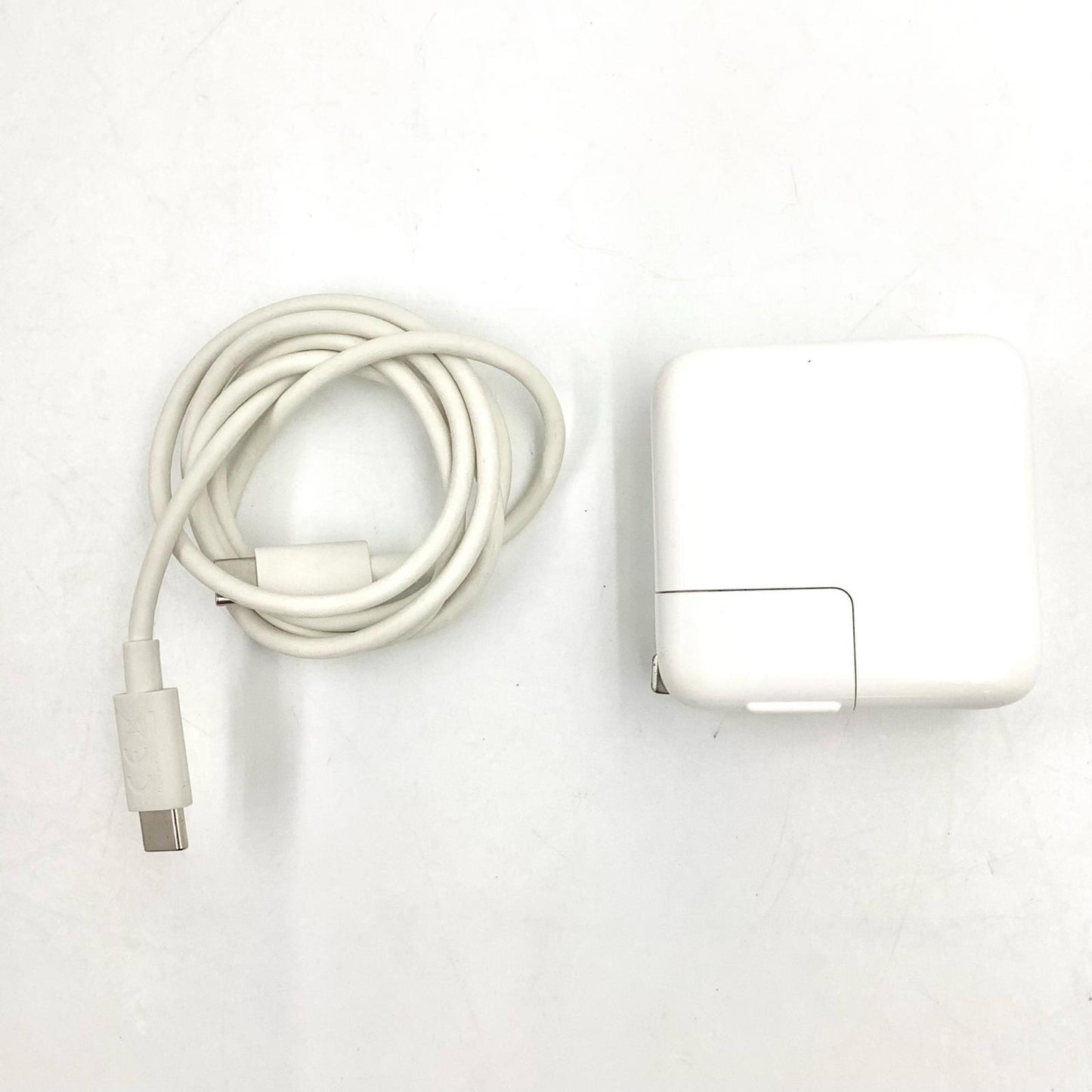 【全額返金保証】【最速発送】Apple MacBook Air 13.3インチ 2020 Apple M1 8GB 256GB ゴールド 95% 美品 動作確認済