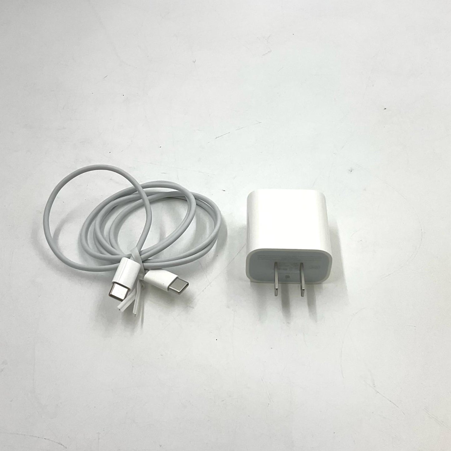 【全額返金保証】【最速発送】Apple iPad mini 8.3インチ 第6世代 64GB スターライト Wi-Fi 超美品 動作確認済