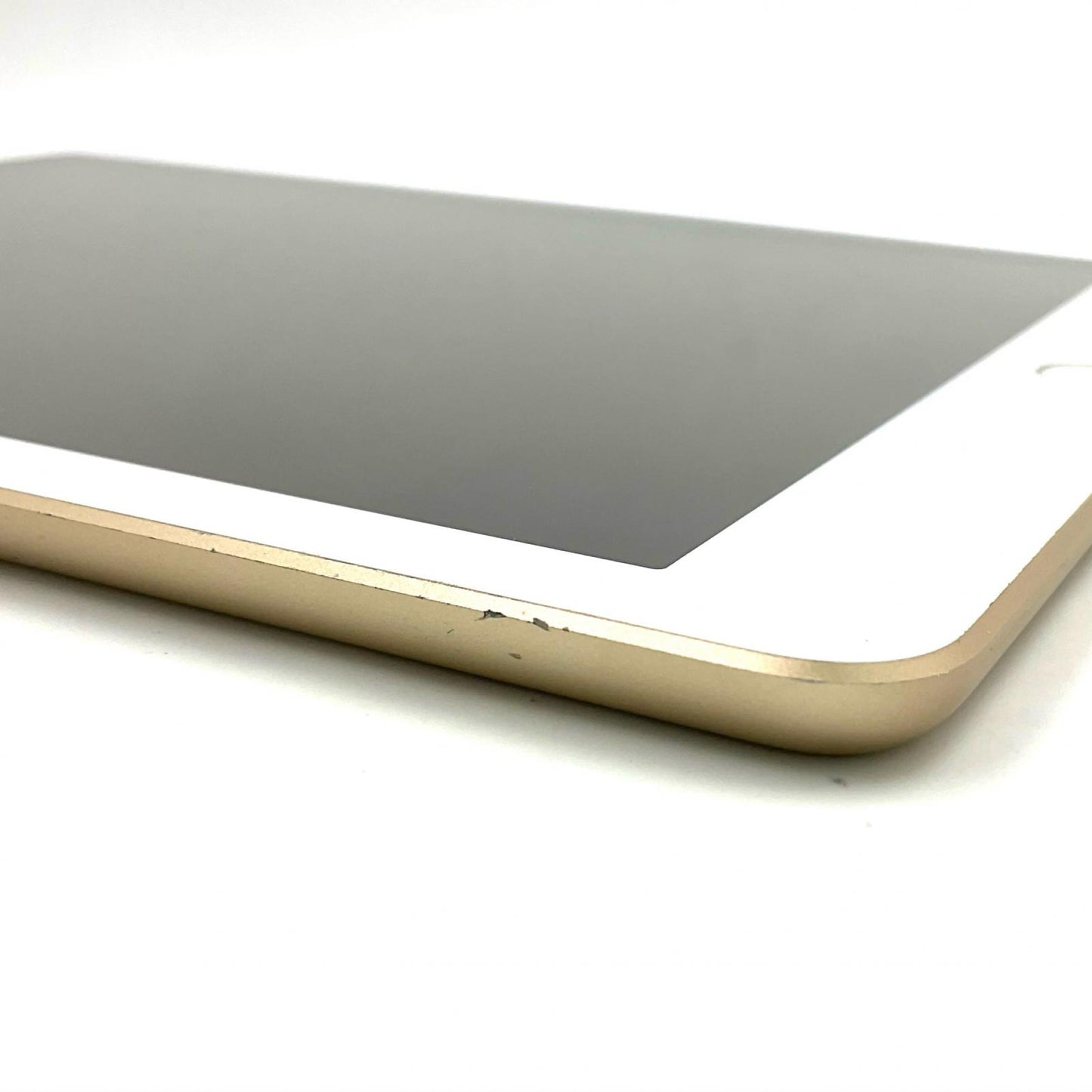 【最速発送】Apple iPad iPad 9.7インチ 第5世代 32GB ゴールド Wi-Fi【難有】