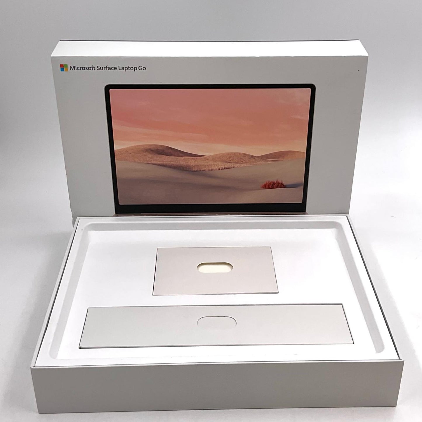 【全額返金保証】【最速発送】Microsoft Surface Laptop Go Model 1943 Core i5-1035G1 8GB M.2 SSD 128GB 90% 美品 動作確認済