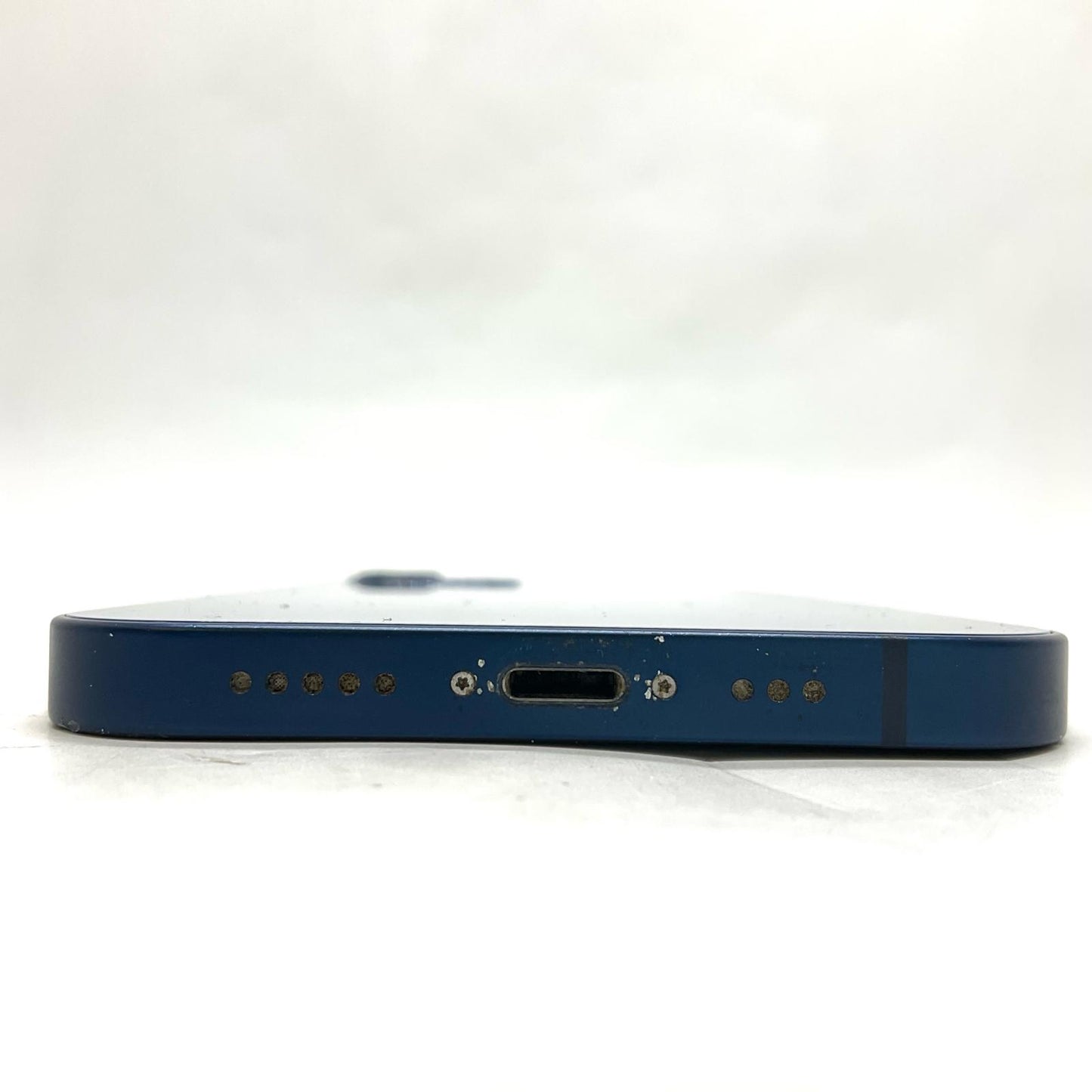 【最速発送】Apple iPhone iPhone 12 64GB ブルー docomo SIMフリー 白ロム【難有】 77%