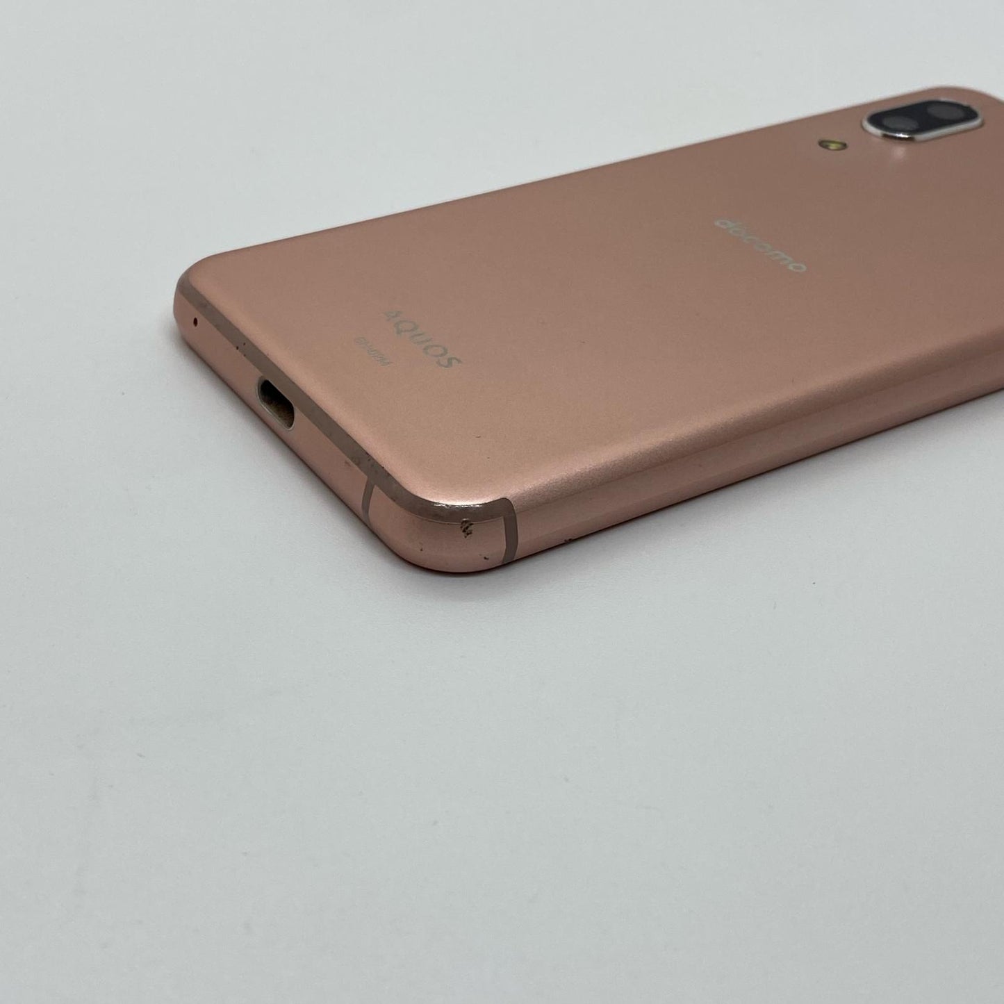 【全額返金保証】【最速発送】SHARP AQUOS sense3 64GB docomo SH-02M 白ロム 動作確認済