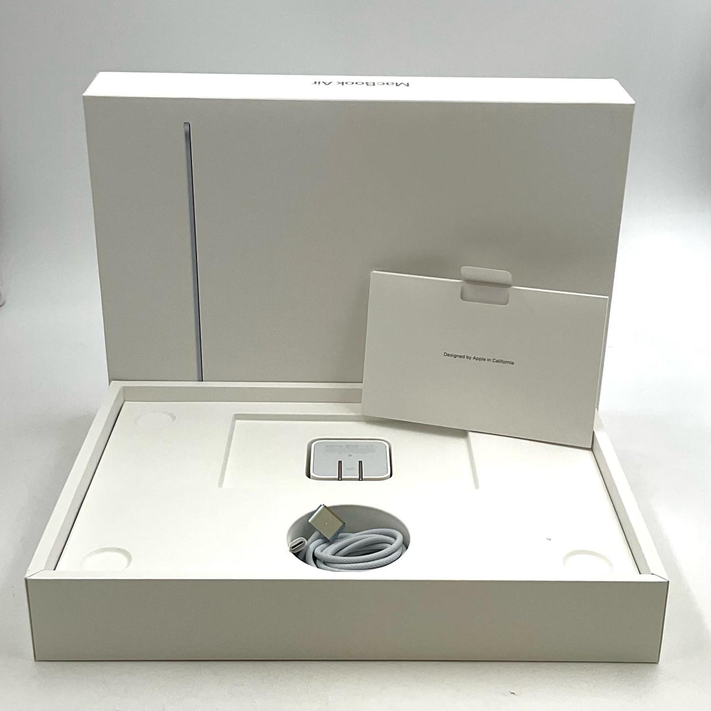 【全額返金保証】【最速発送】Apple MacBook Air 13インチ 2025 Apple M4 16GB 512GB スカイブルー 100% 超美品 動作確認済
