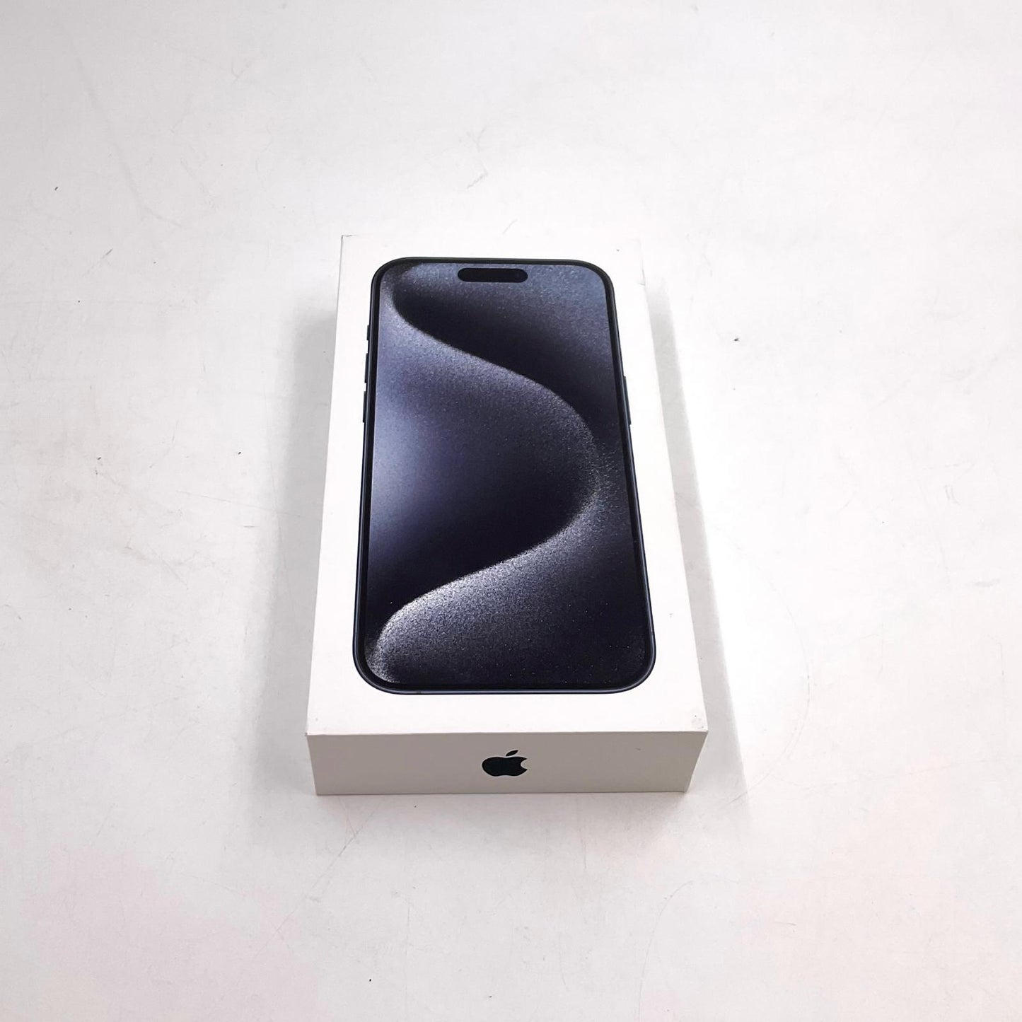 【最速発送】Apple iPhone iPhone 15 Pro 128GB ブルーチタニウム docomo 白ロム【難有】 84%