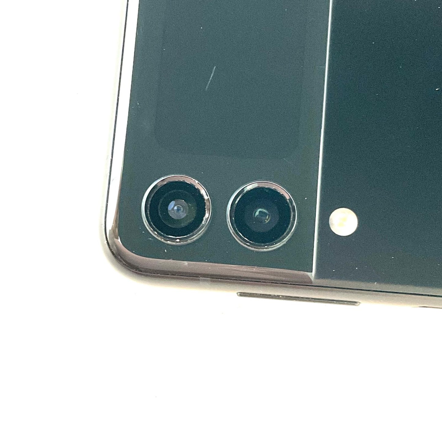【全額返金保証】【最速発送】SAMSUNG Galaxy Z Flip3 5G 128GB ファントムブラック docomo SC-54B 白ロム 動作確認済