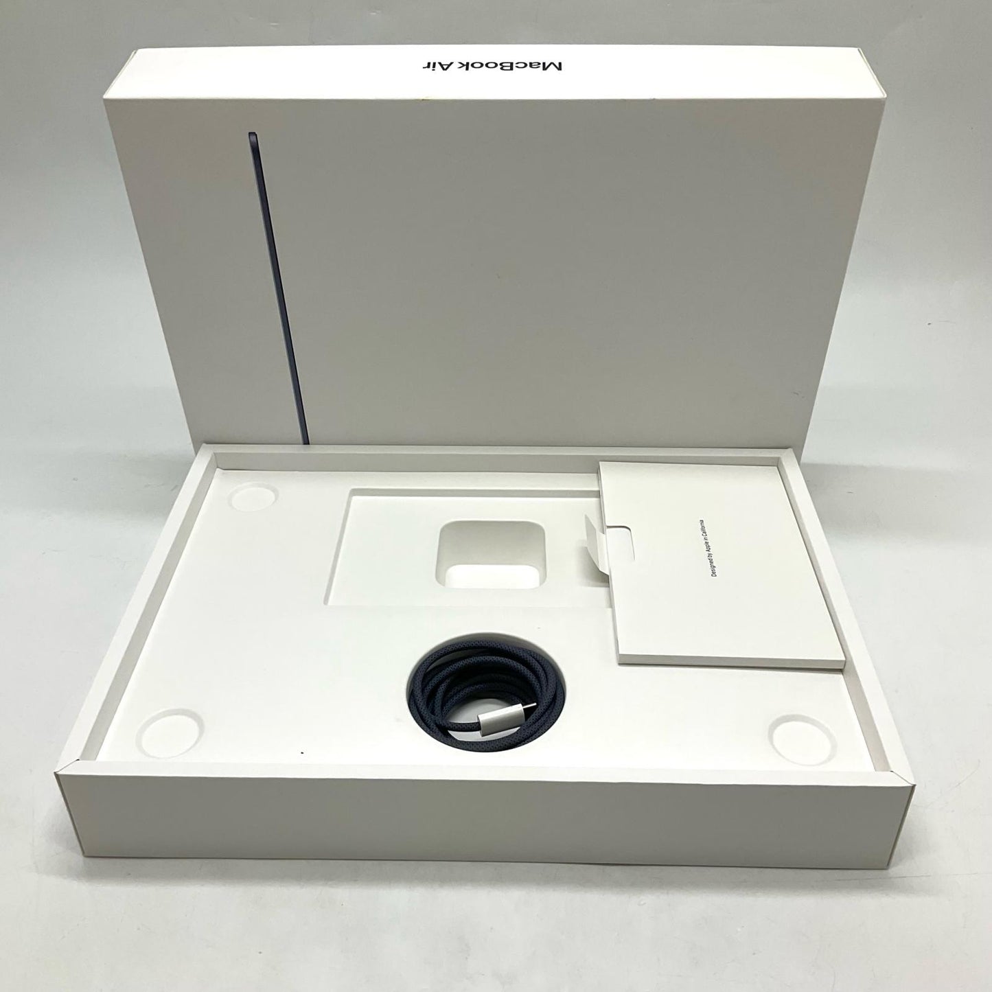 【全額返金保証】【最速発送】Apple MacBook Air 13インチ 2022 Apple M2 8GB 256GB ミッドナイト 92% 美品 動作確認済