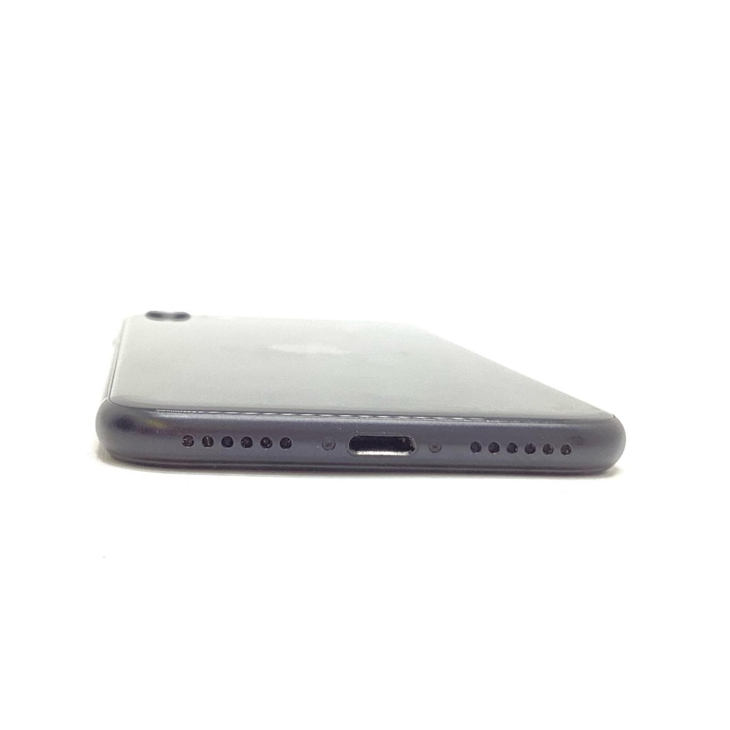 【全額返金保証】【最速発送】Apple iPhone iPhone SE(第2世代) 64GB ブラック docomo 白ロム 動作確認済 78%