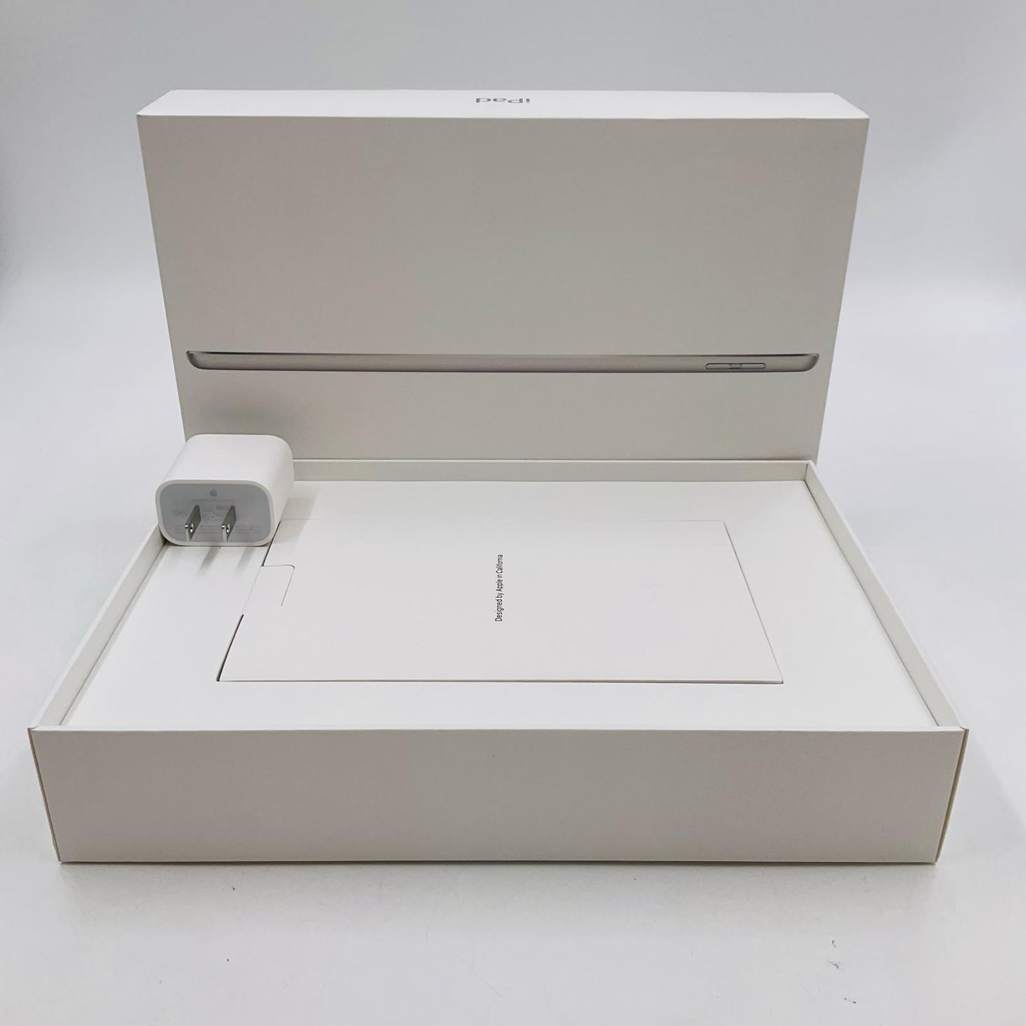 【全額返金保証】【最速発送】Apple iPad iPad 10.2インチ 第9世代 64GB シルバー Wi-Fi 美品 動作確認済