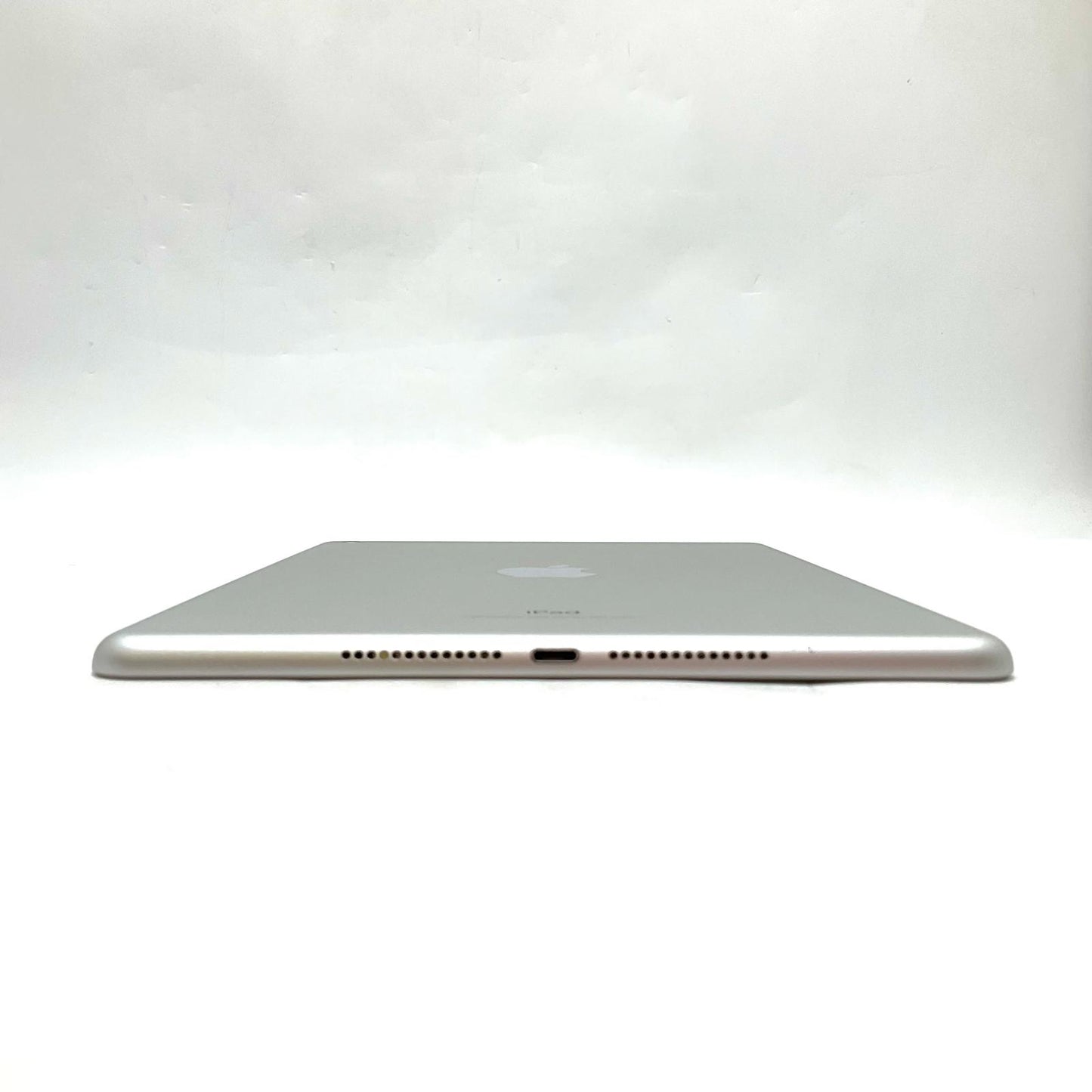 【最速発送】Apple iPad iPad 9.7インチ 第6世代 32GB シルバー Wi-Fi【難有】