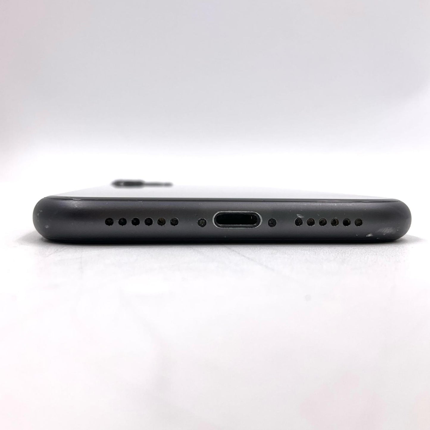 【全額返金保証】【最速発送】Apple iPhone iPhone 11 128GB ブラック docomo 白ロム 動作確認済 60%