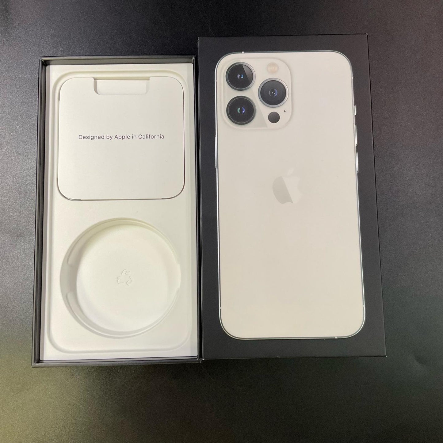 【全額返金保証】【最速発送】Apple iPhone iPhone 13 Pro 128GB シルバー au 白ロム 動作確認済 77%