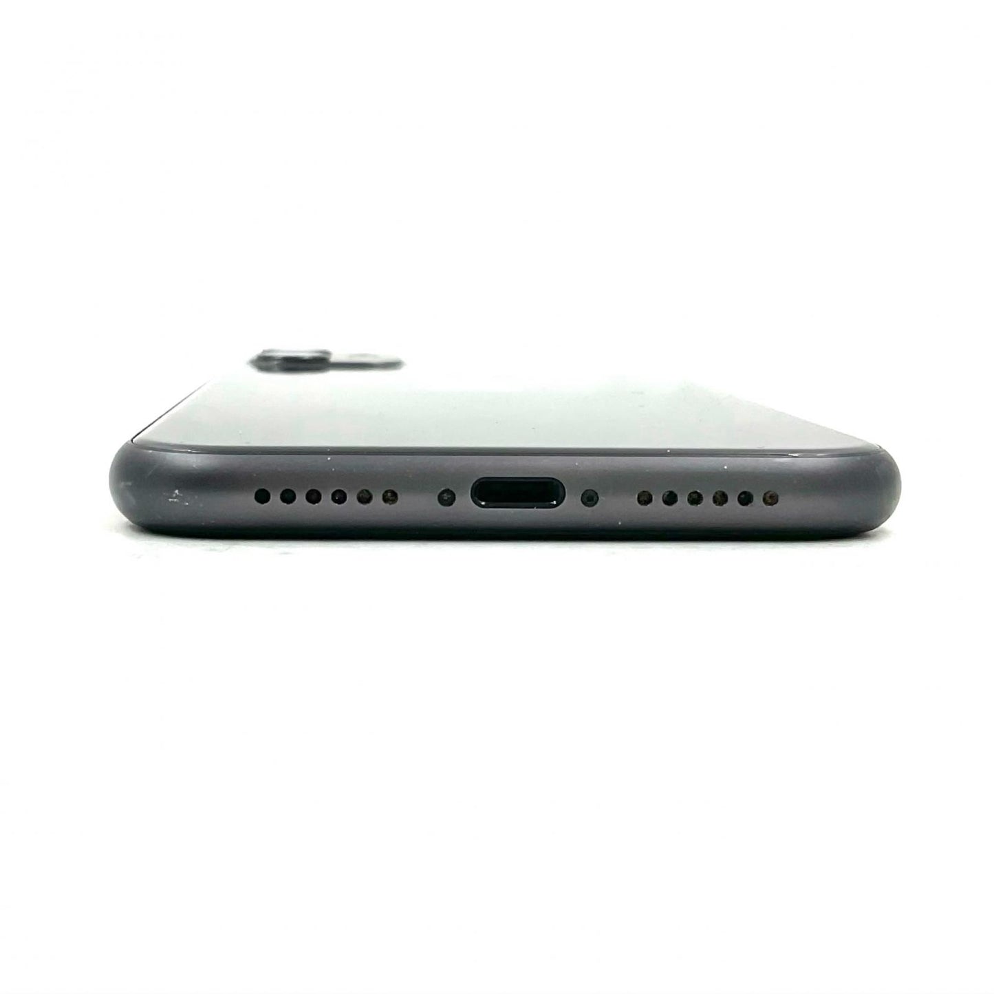 【全額返金保証】【最速発送】Apple iPhone iPhone 11 128GB ブラック docomo 白ロム 動作確認済 74%