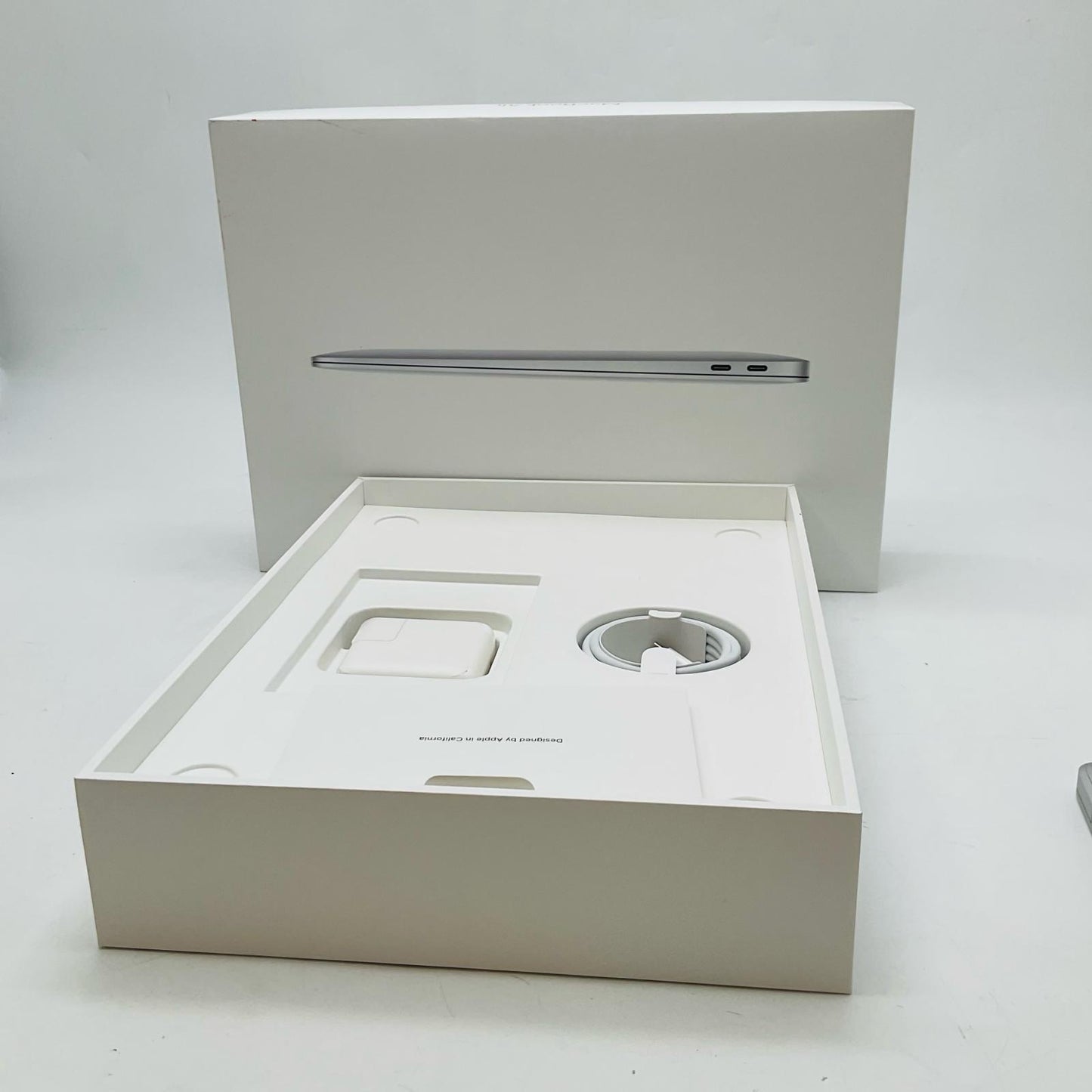 【最速発送】Apple MacBook Air 13.3インチ 2020 Apple M1 8GB 512GB シルバー【難有】