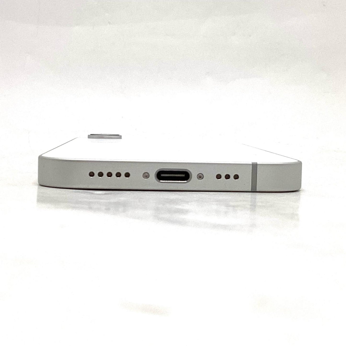 【全額返金保証】【最速発送】Apple iPhone iPhone 16e 256GB ホワイト au SIMフリー 美品 動作確認済 100%