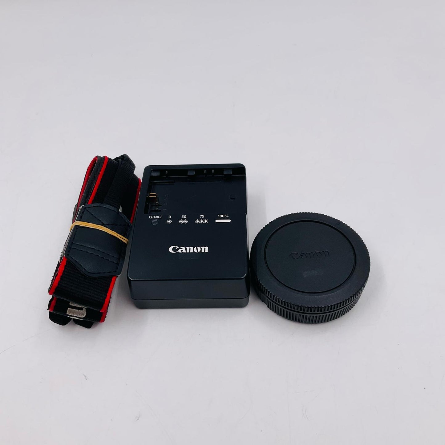 【全額返金保証】【最速発送】Canon デジタル一眼 EOS R6 ボディ 美品 動作確認済