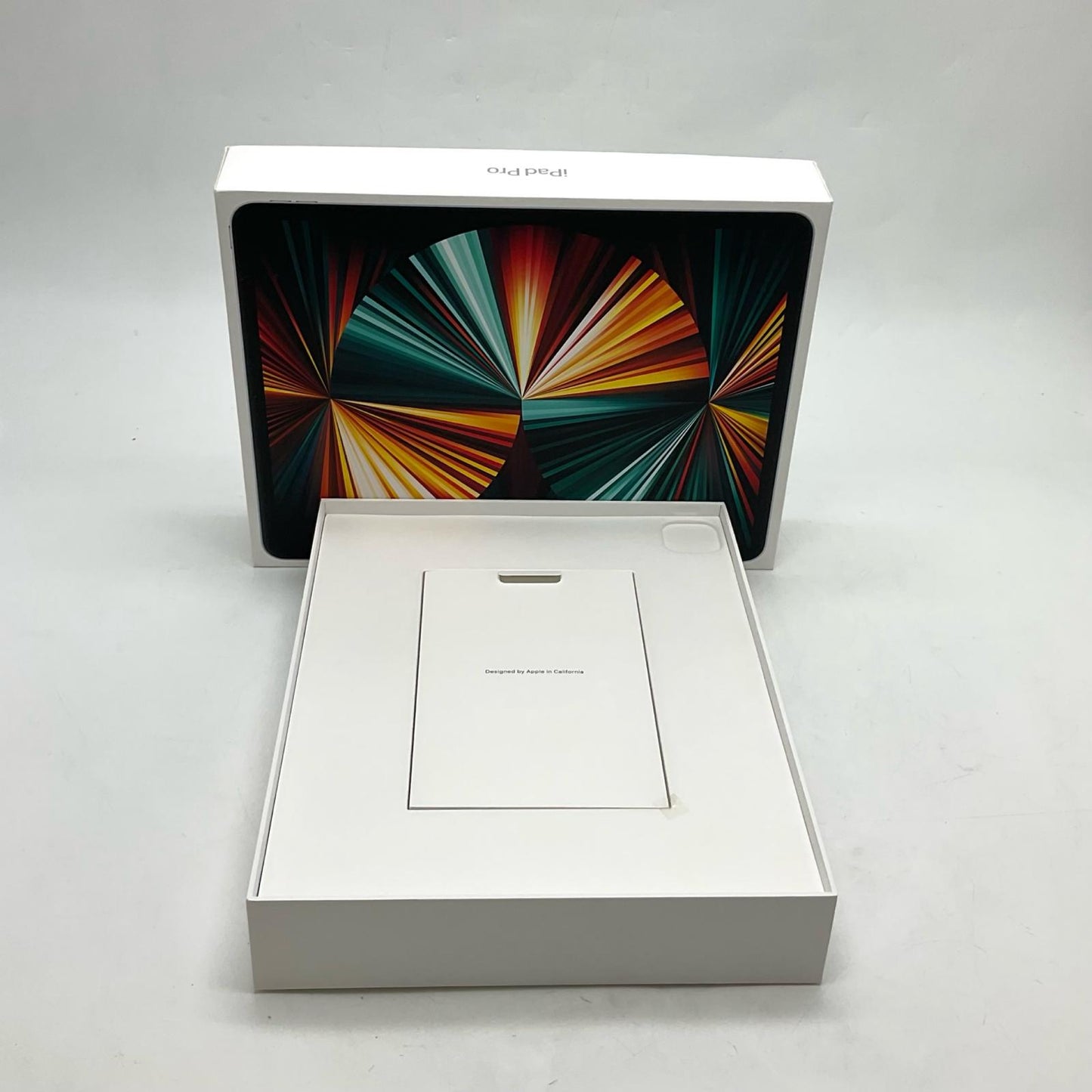 【全額返金保証】【最速発送】Apple iPad Pro 12.9インチ 第5世代 128GB シルバー Wi-Fi 美品 動作確認済