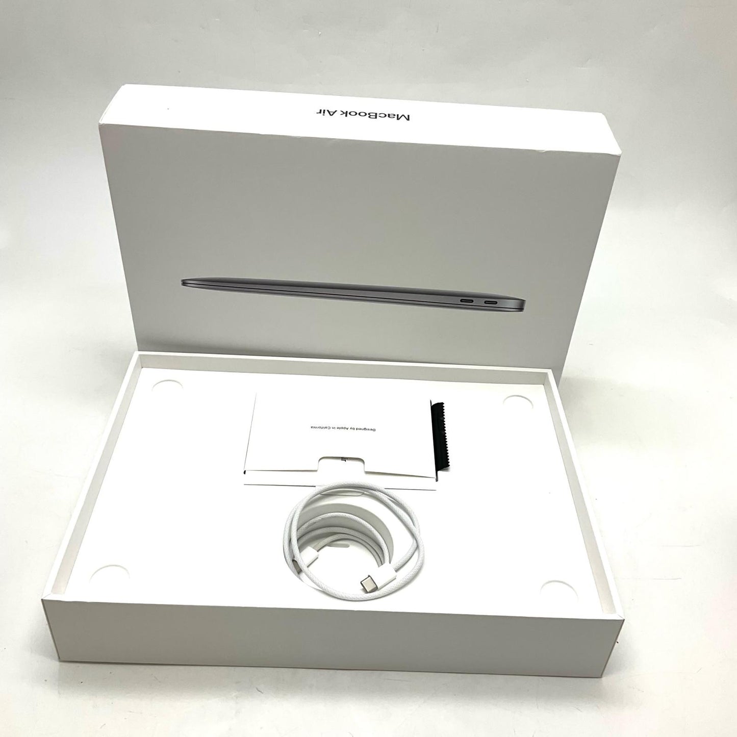【全額返金保証】【最速発送】Apple MacBook Air 13.3インチ 2020 Apple M1 8GB 256GB スペースグレイ 99% 美品 動作確認済