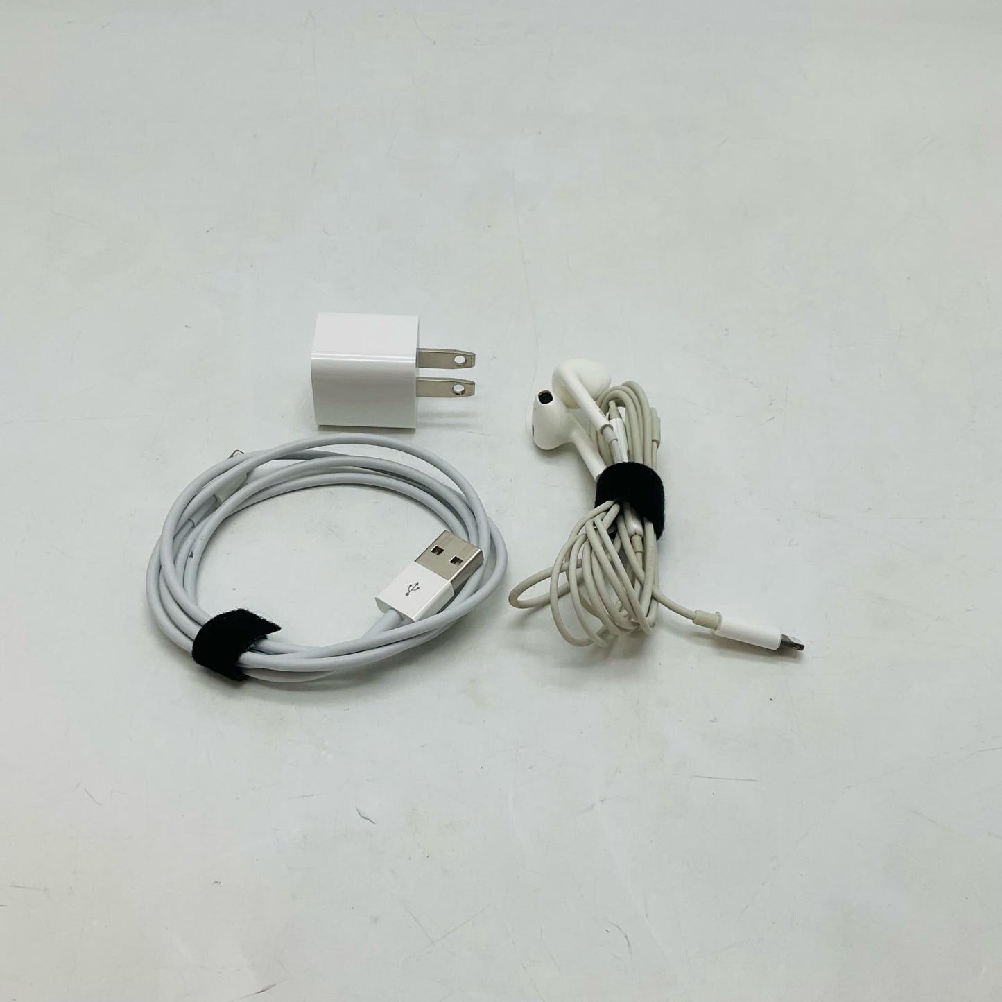 【全額返金保証】【最速発送】Apple iPhone iPhone XS Max 64GB スペースグレイ au 白ロム 動作確認済 85%
