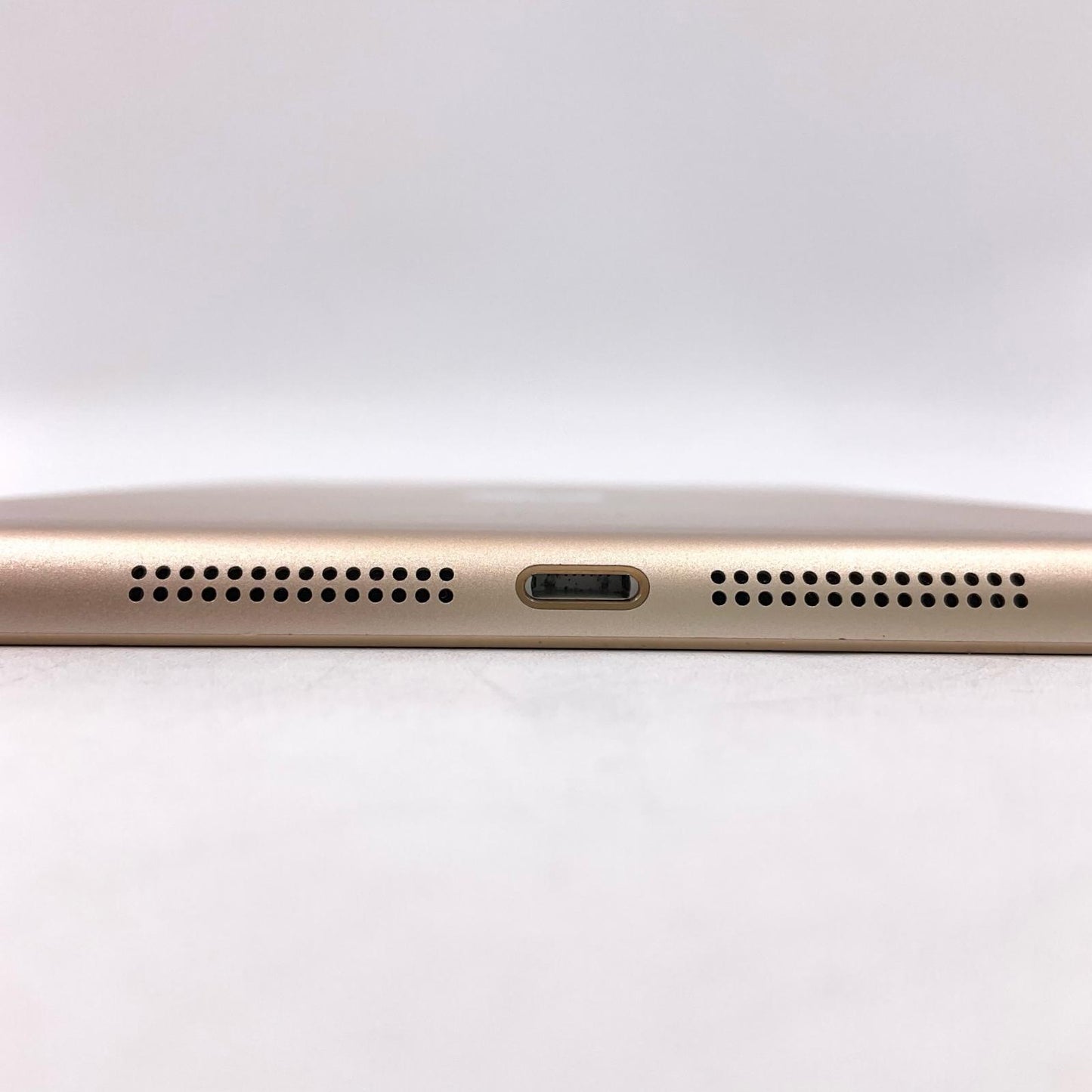 【全額返金保証】【最速発送】Apple iPad mini 7.9インチ 第3世代 16GB ゴールド WiFi+Cellular docomo 白ロム 動作確認済