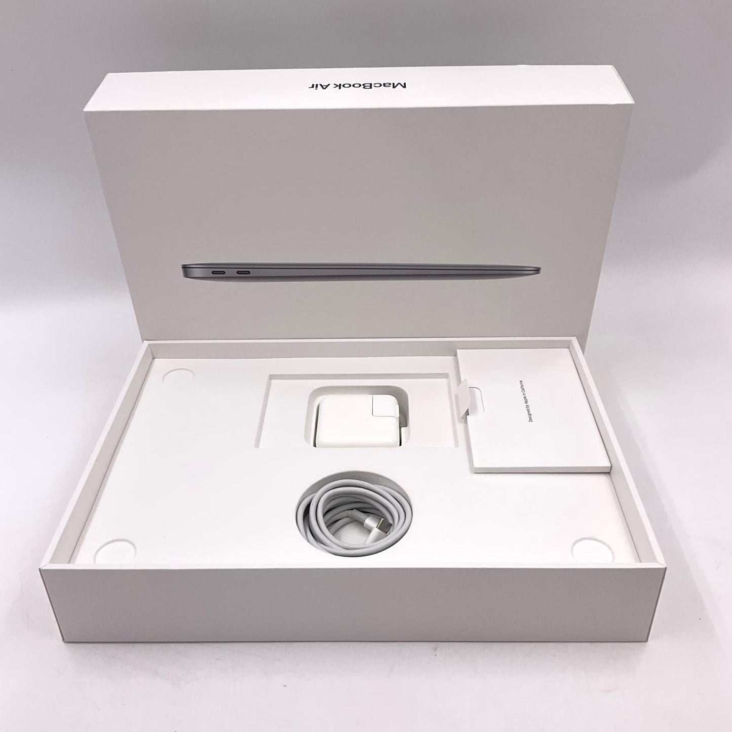 【全額返金保証】【最速発送】Apple MacBook Air 13.3インチ 2020 1.1GHz デュアルコアIntel Core i3 8GB 256GB スペースグレイ 動作確認済