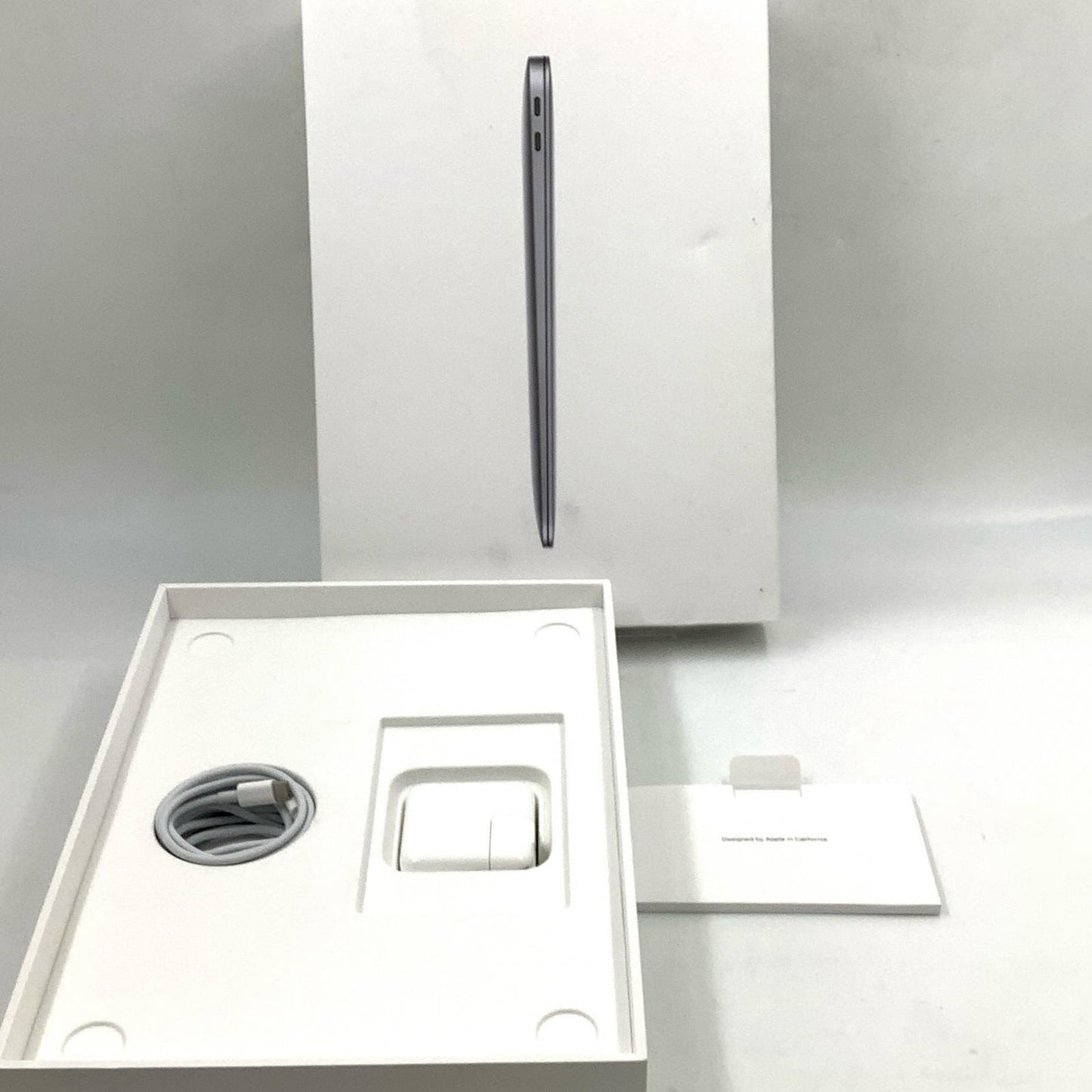 【全額返金保証】【最速発送】Apple MacBook Air 13.3インチ 2020 Apple M1 8GB 256GB スペースグレイ 95% 美品 動作確認済