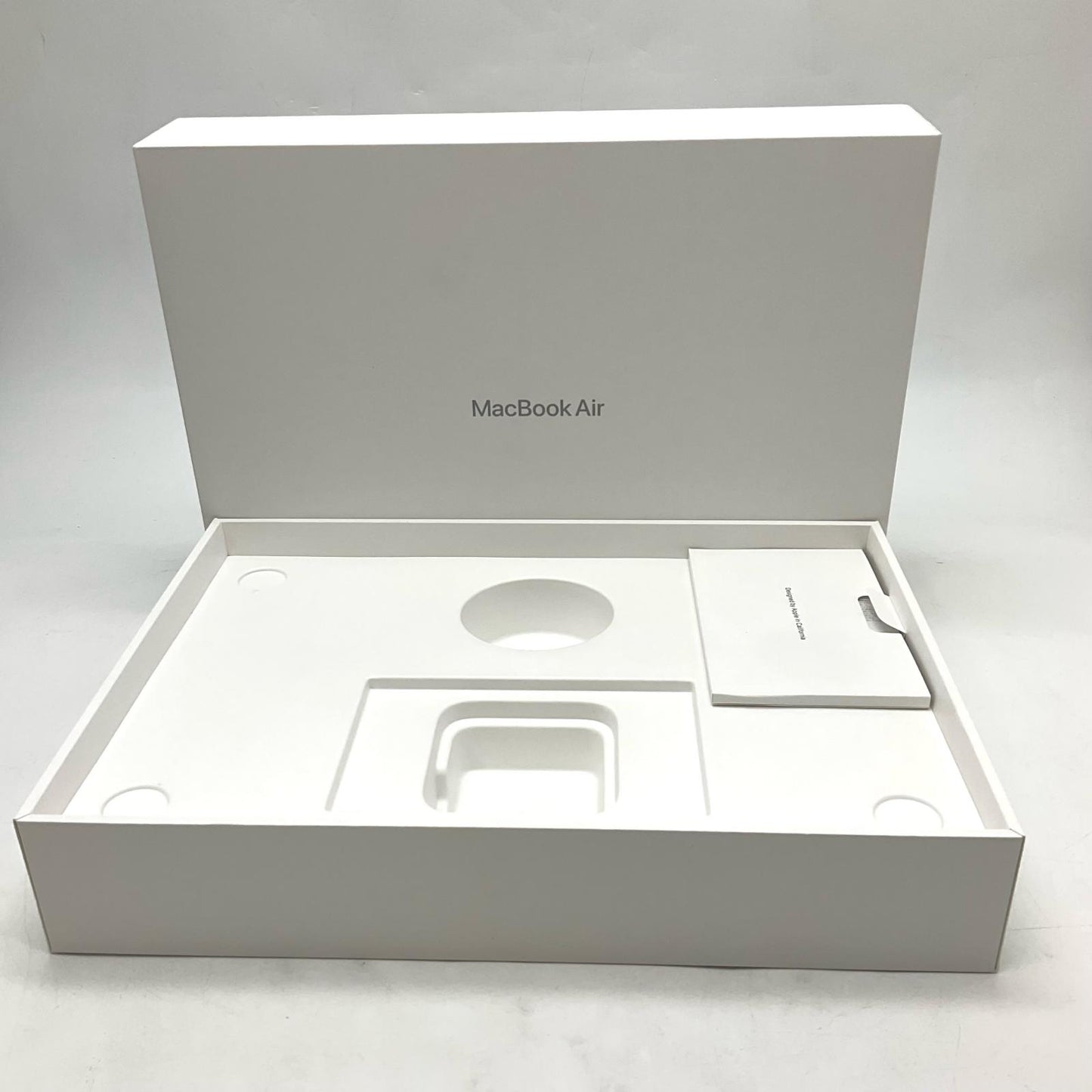 【全額返金保証】【最速発送】Apple MacBook Air 13インチ 2020 Apple M1 8GB 256GB スペースグレイ 87% 美品 動作確認済