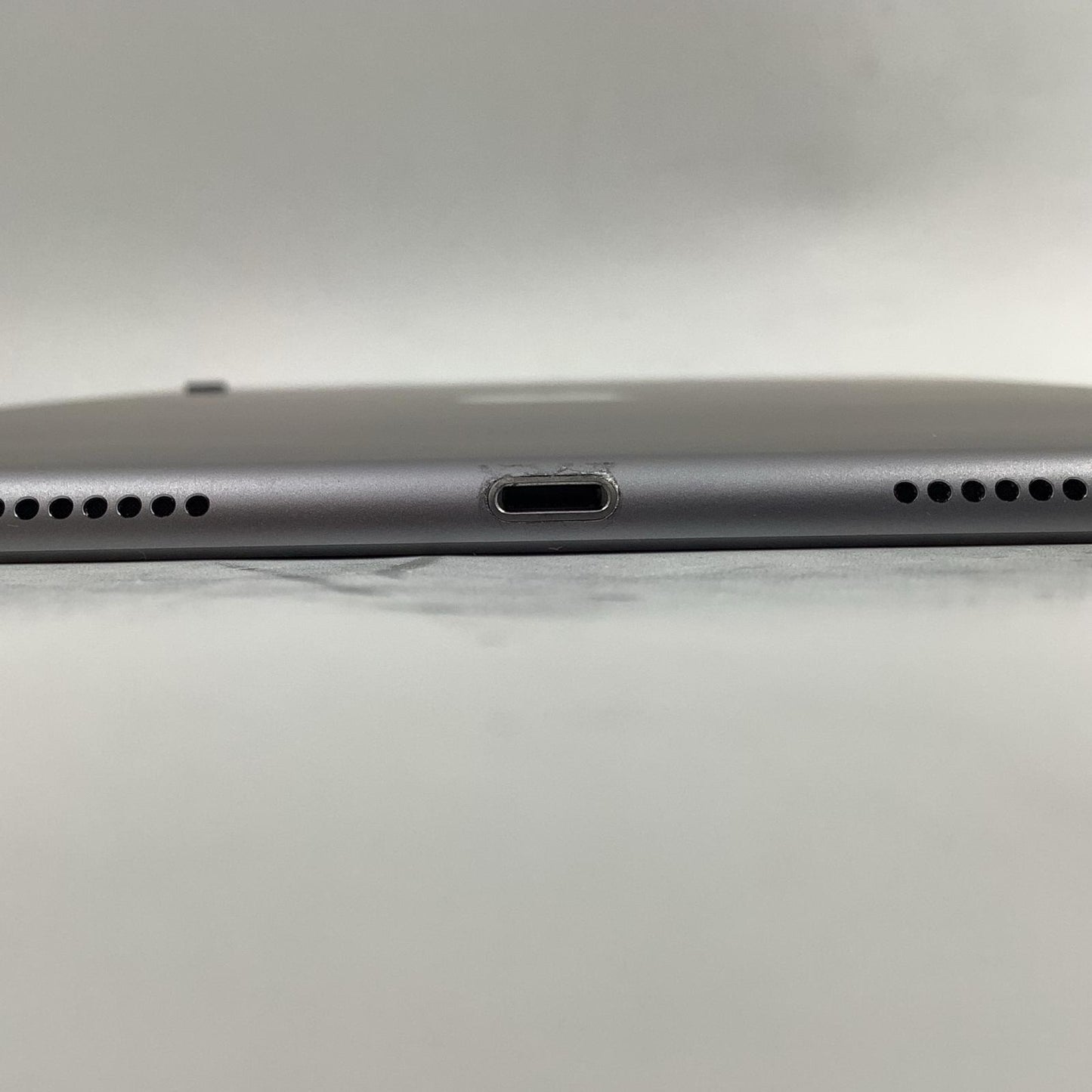 【最速発送】Apple iPad iPad Pro 10.5インチ Wi-Fi + Cellular 64GB Space Gray softbank 白ロム【難有】