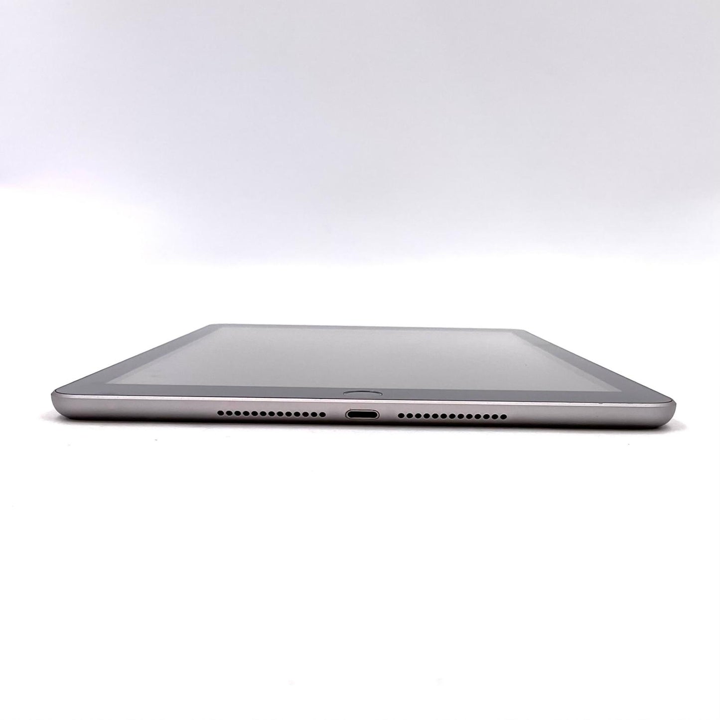 【全額返金保証】【最速発送】Apple iPad iPad 9.7インチ 第6世代 32GB スペースグレイ Wi-Fi 美品 動作確認済