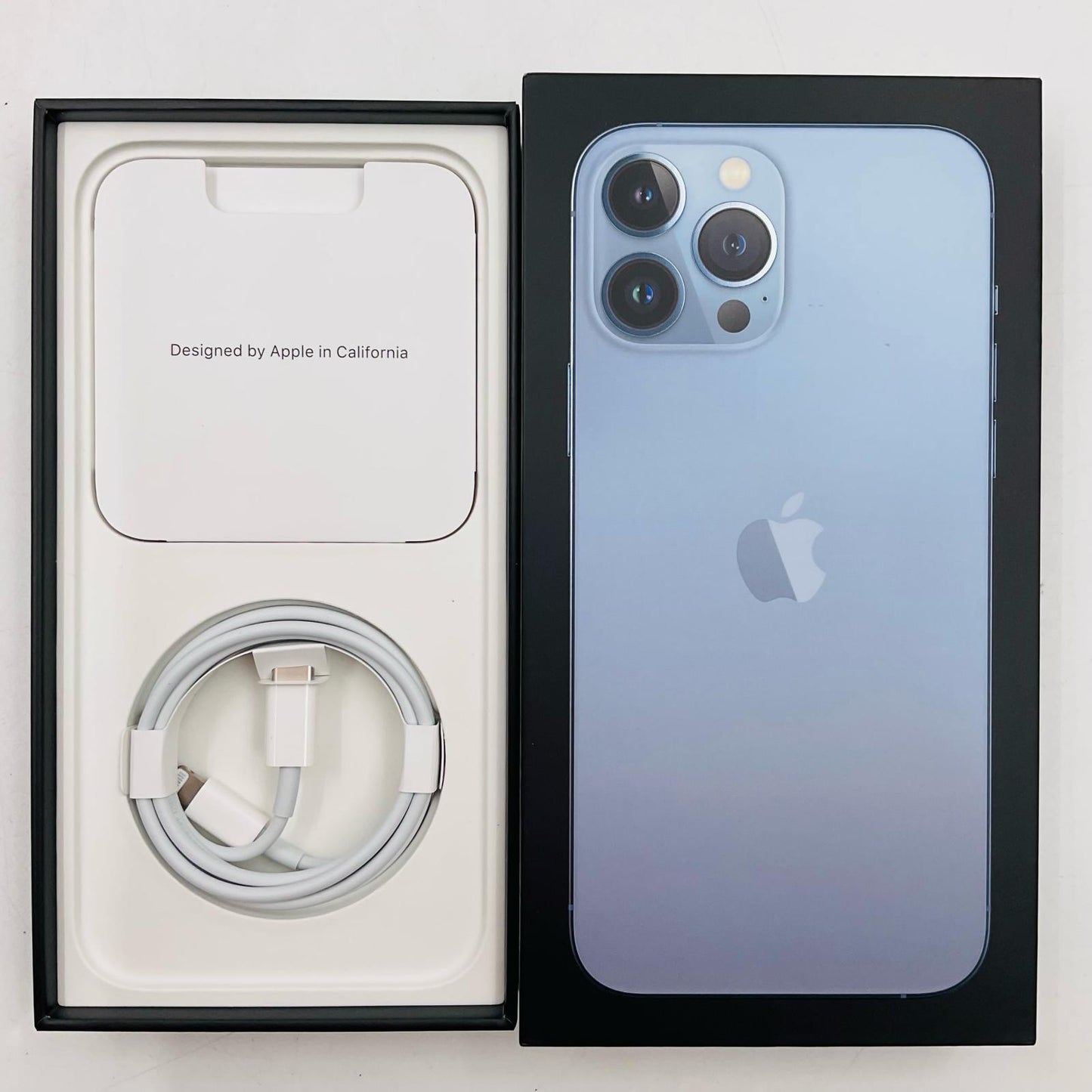 【全額返金保証】【最速発送】Apple iPhone iPhone 13 Pro Max 256GB シエラブルー Softbank SIMフリー 白ロム 美品 動作確認済 89%