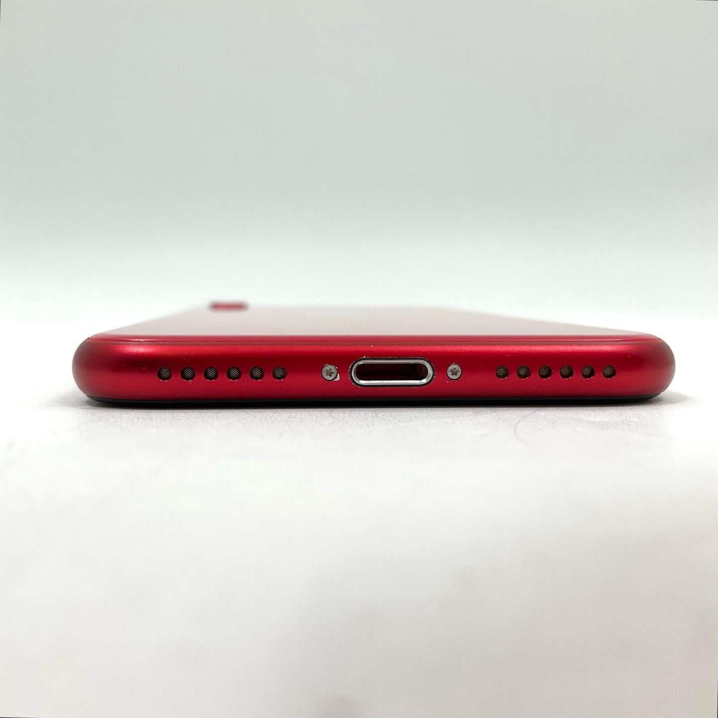 【全額返金保証】【最速発送】Apple iPhone iPhone SE(第2世代) 64GB (PRODUCT)RED SIMフリー 白ロム 動作確認済 82%