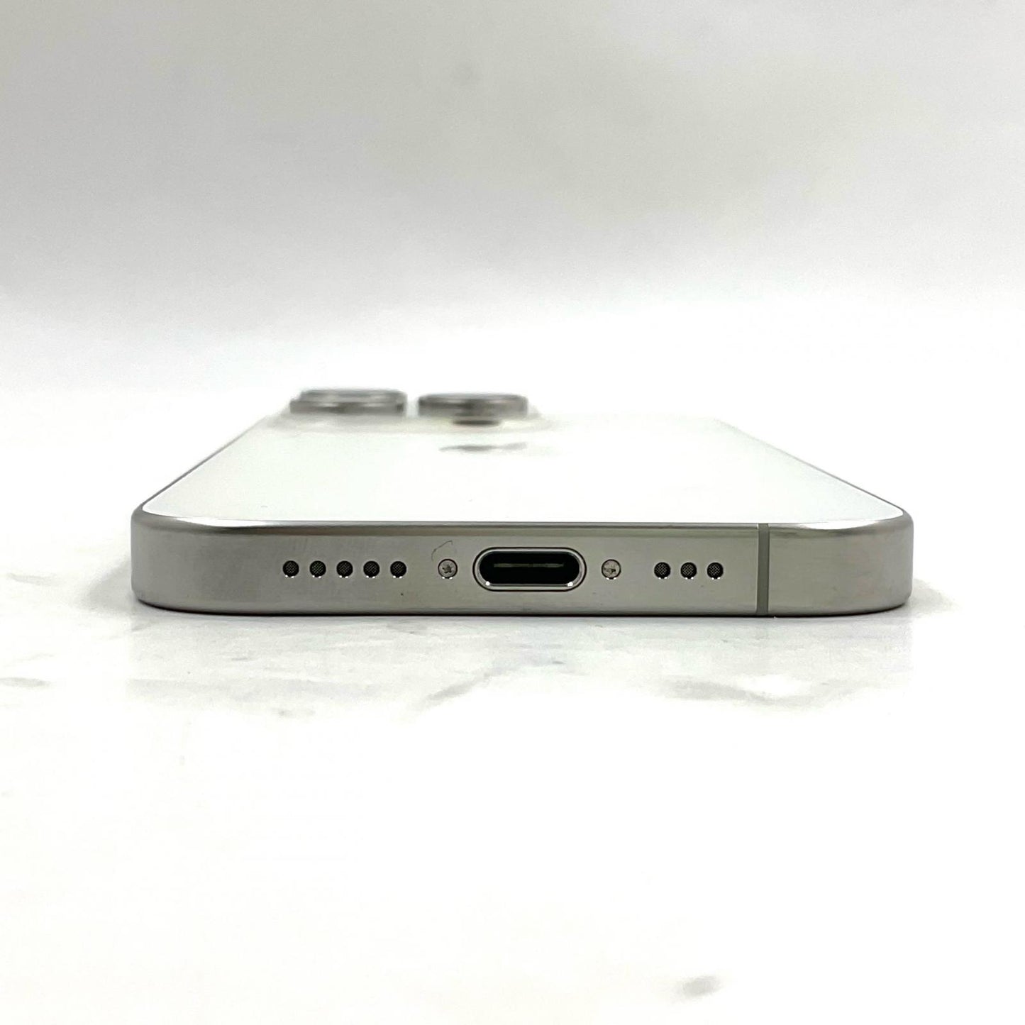 【全額返金保証】【最速発送】Apple iPhone iPhone 15 Pro 128GB ホワイトチタニウム SIMフリー 白ロム 美品 動作確認済 87%
