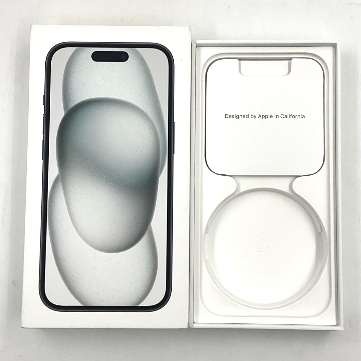【全額返金保証】【最速発送】Apple iPhone iPhone 15 256GB ブラック docomo SIMフリー 白ロム 美品 動作確認済 89%