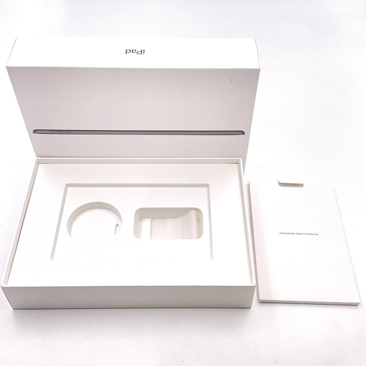 【全額返金保証】【最速発送】Apple iPad iPad 10.2インチ 第9世代 64GB スペースグレイ Wi-Fi 美品 動作確認済
