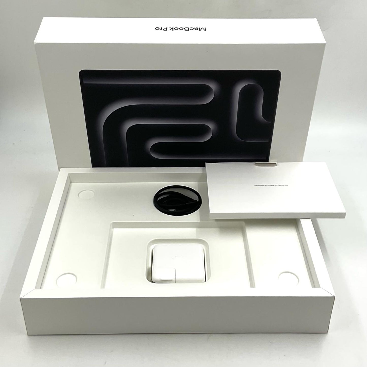 【全額返金保証】【最速発送】Apple MacBook Pro 14.2インチ 2024 Apple M4 Pro 24GB 512GB ミッドナイト 100% 美品 動作確認済