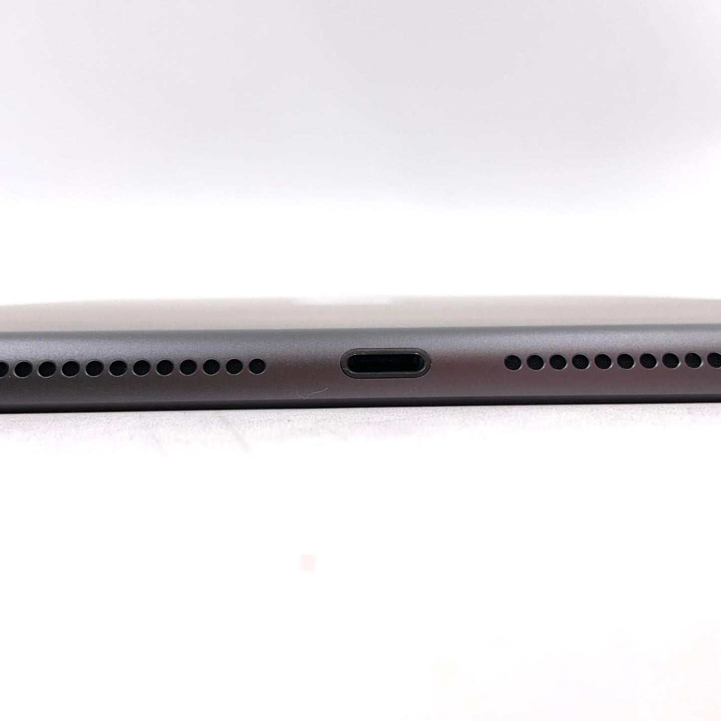 【全額返金保証】【最速発送】Apple iPad iPad 10.2インチ 第8世代 32GB スペースグレイ WiFi+Cellular 白ロム 動作確認済