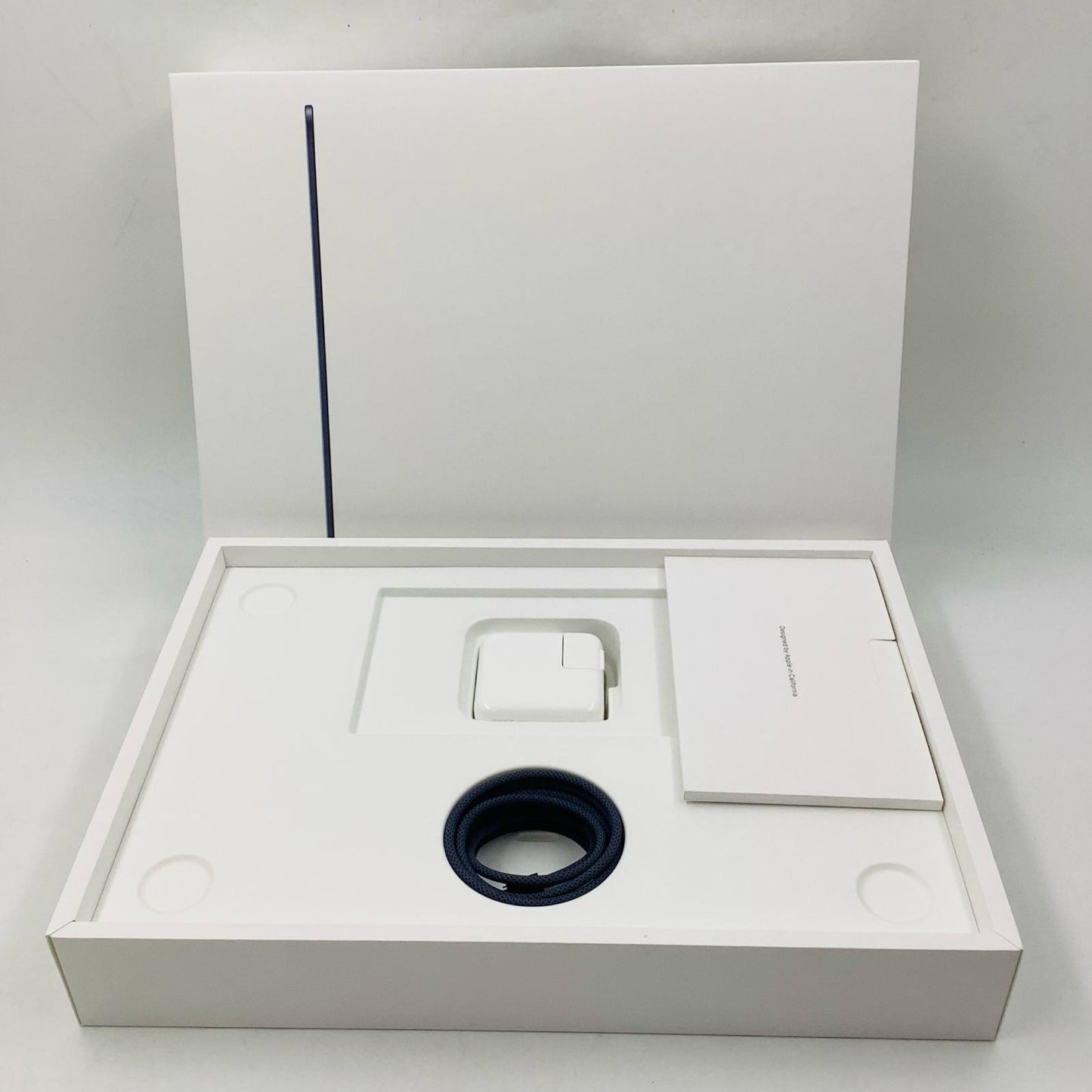 【全額返金保証】【最速発送】Apple MacBook Air 13インチ 2022 Apple M2 16GB 256GB ミッドナイト 99% 超美品 動作確認済