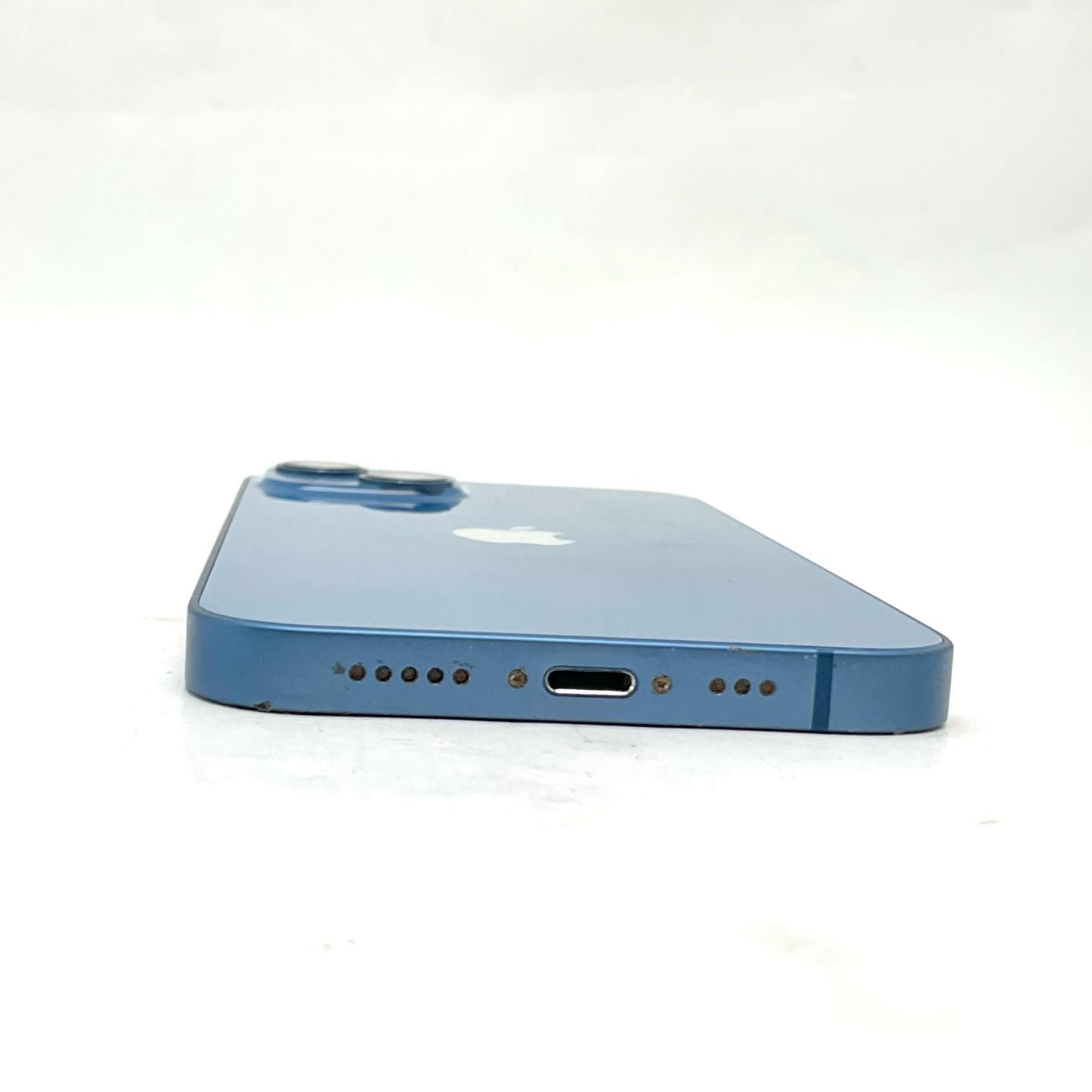【全額返金保証】【最速発送】Apple iPhone iPhone 13 128GB ブルー docomo SIMフリー 白ロム 動作確認済 72%