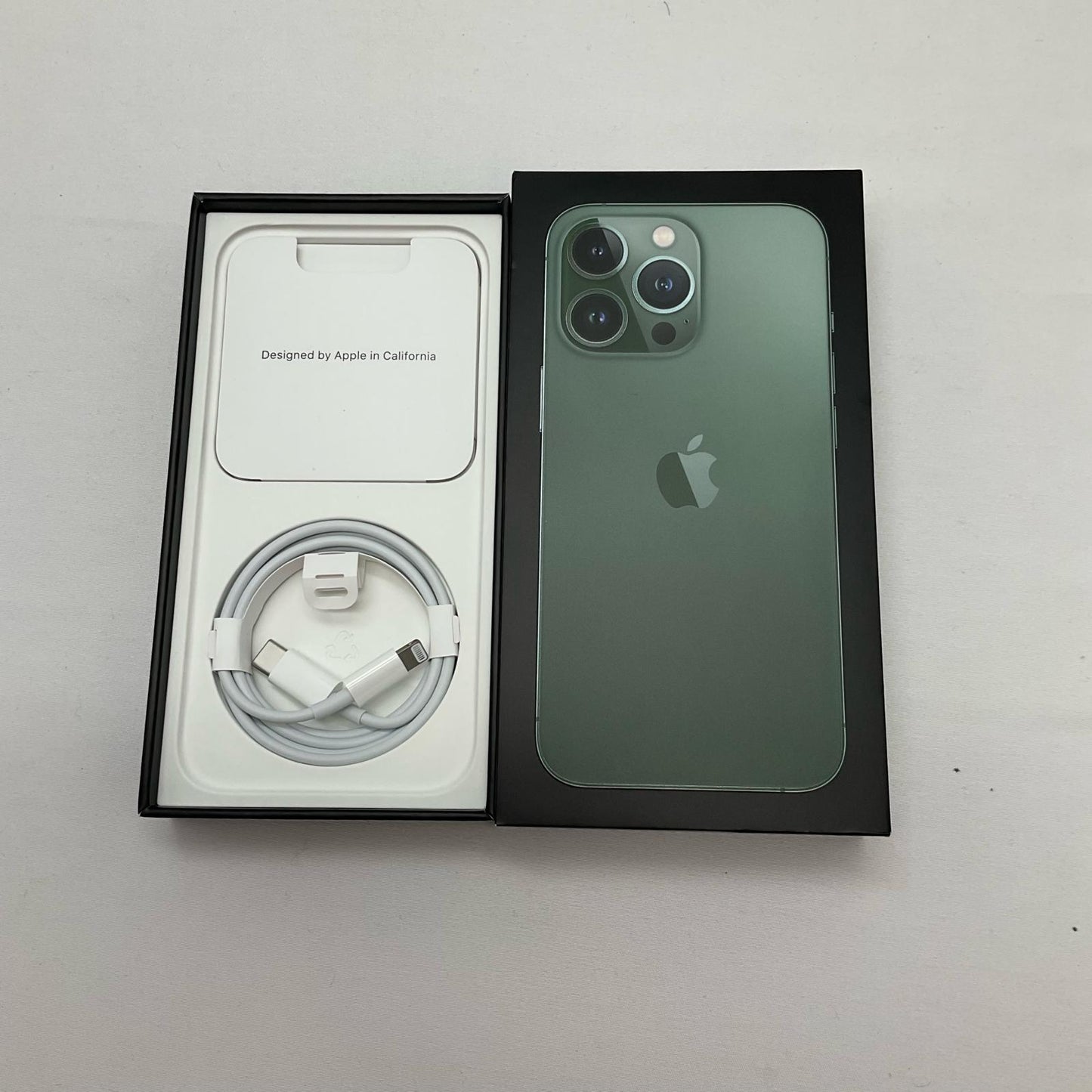【全額返金保証】【最速発送】Apple iPhone iPhone 13 Pro 512GB アルパイングリーン SIMフリー 白ロム 美品 動作確認済 84%